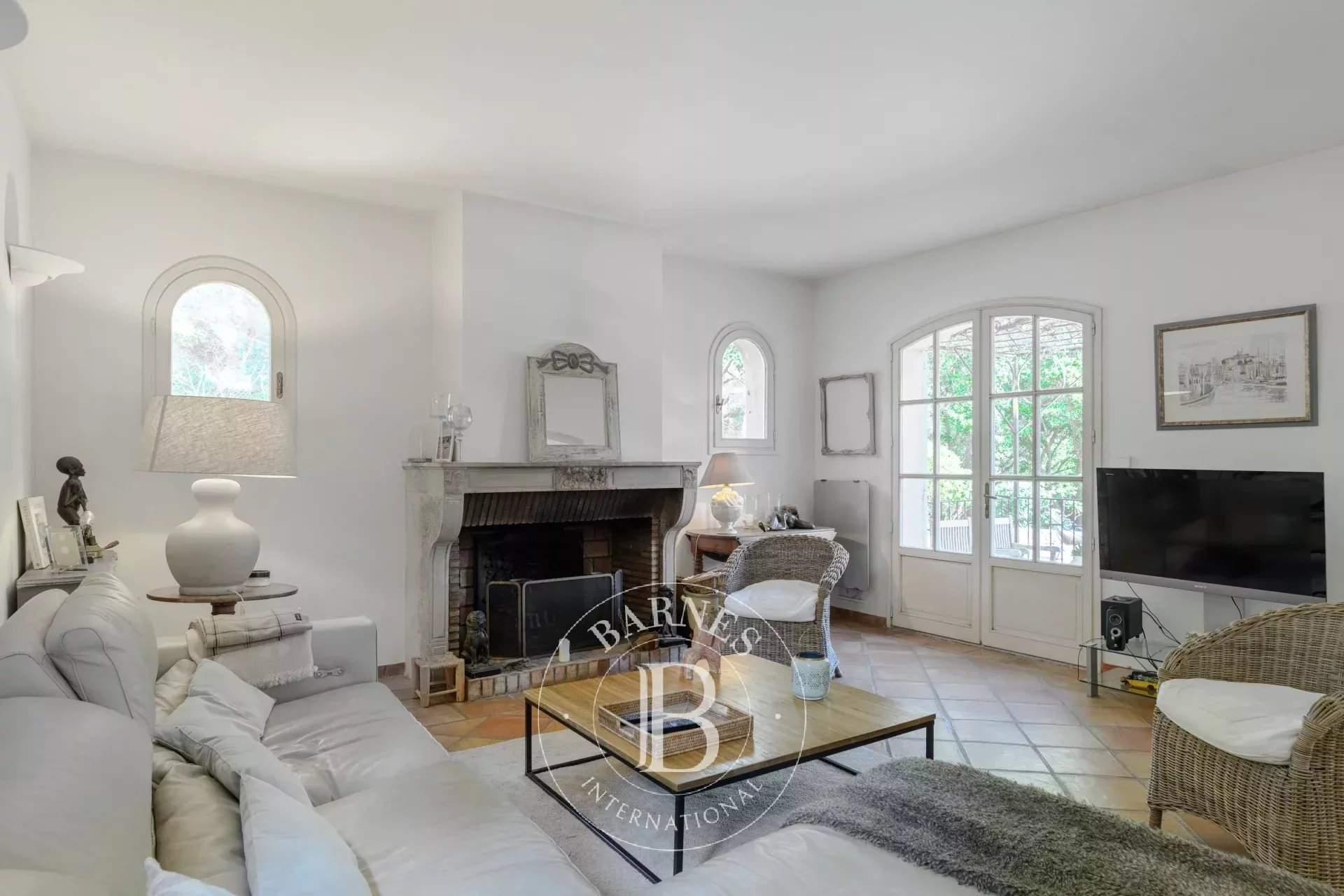 Bormes-les-Mimosas  - Property 6 Bedrooms - picture 3