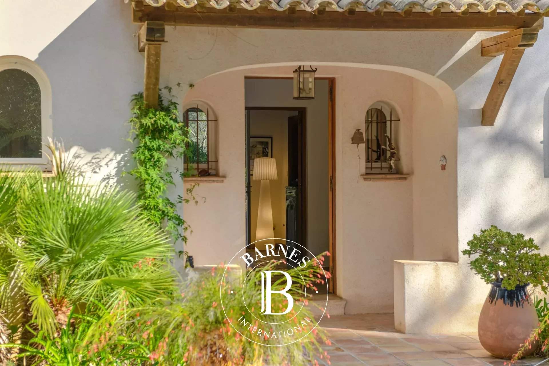 Bormes-les-Mimosas  - Property 6 Bedrooms - picture 4