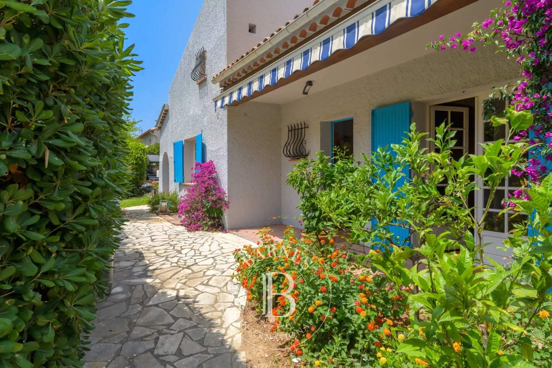 Sanary-sur-Mer  - Villa 8 Pièces 7 Chambres - picture 17