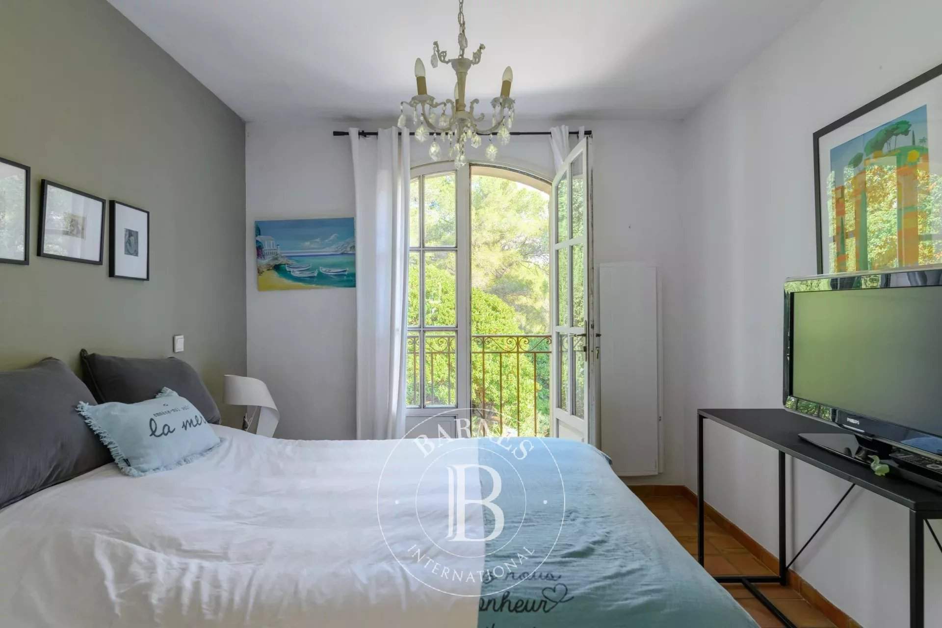 Bormes-les-Mimosas  - Property 6 Bedrooms - picture 5
