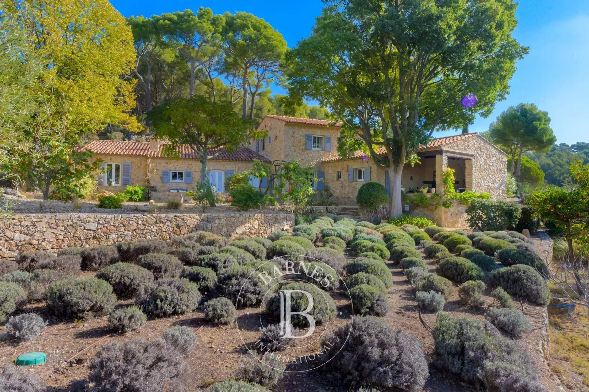 Le Beausset  - Mas 4 Bedrooms - picture 2