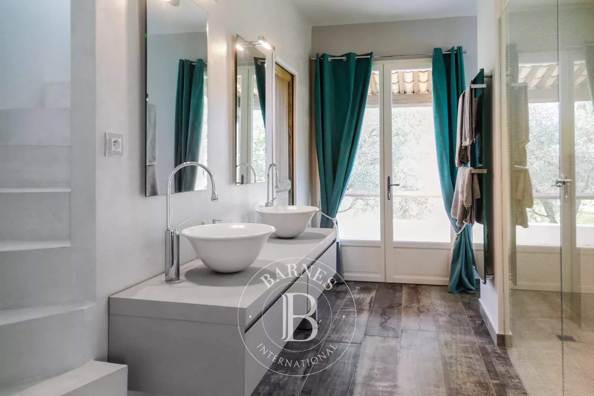 Le Castellet  - Villa 4 Bedrooms - picture 10