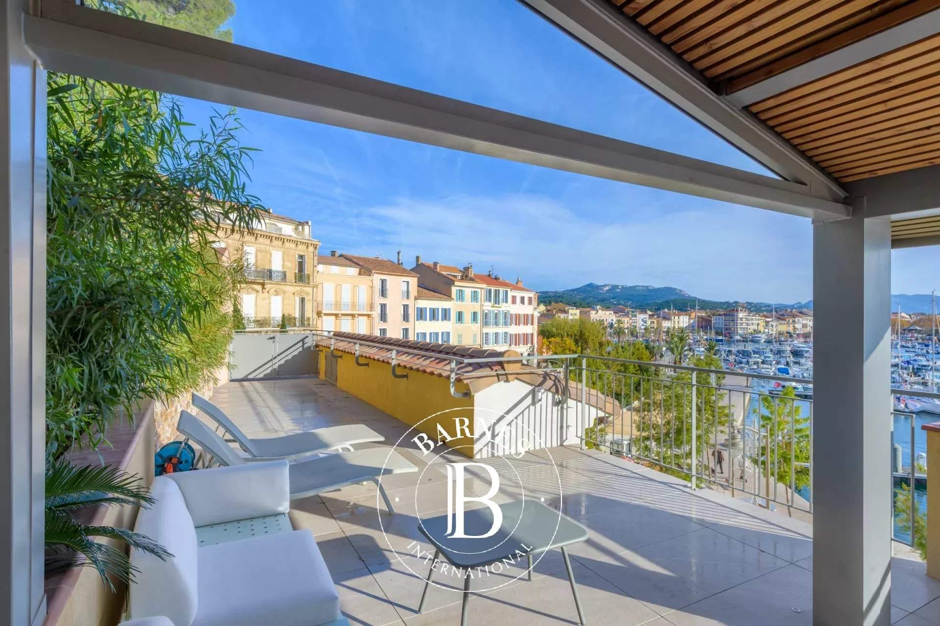 Sanary-sur-Mer  - Maison 6 Pi&egrave;ces 4 Chambres - picture 7