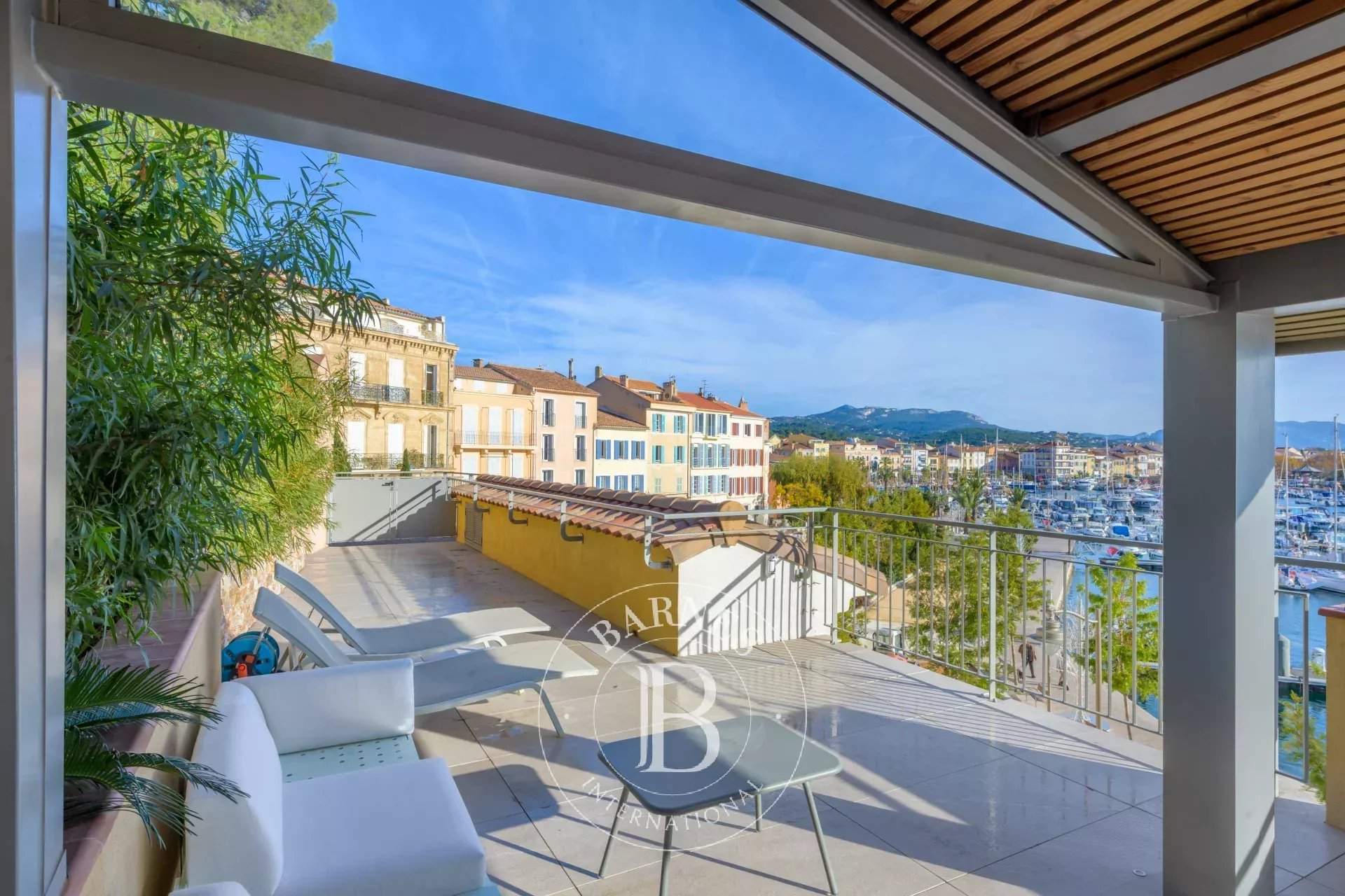Sanary-sur-Mer  - Maison 6 Pièces 4 Chambres - picture 6