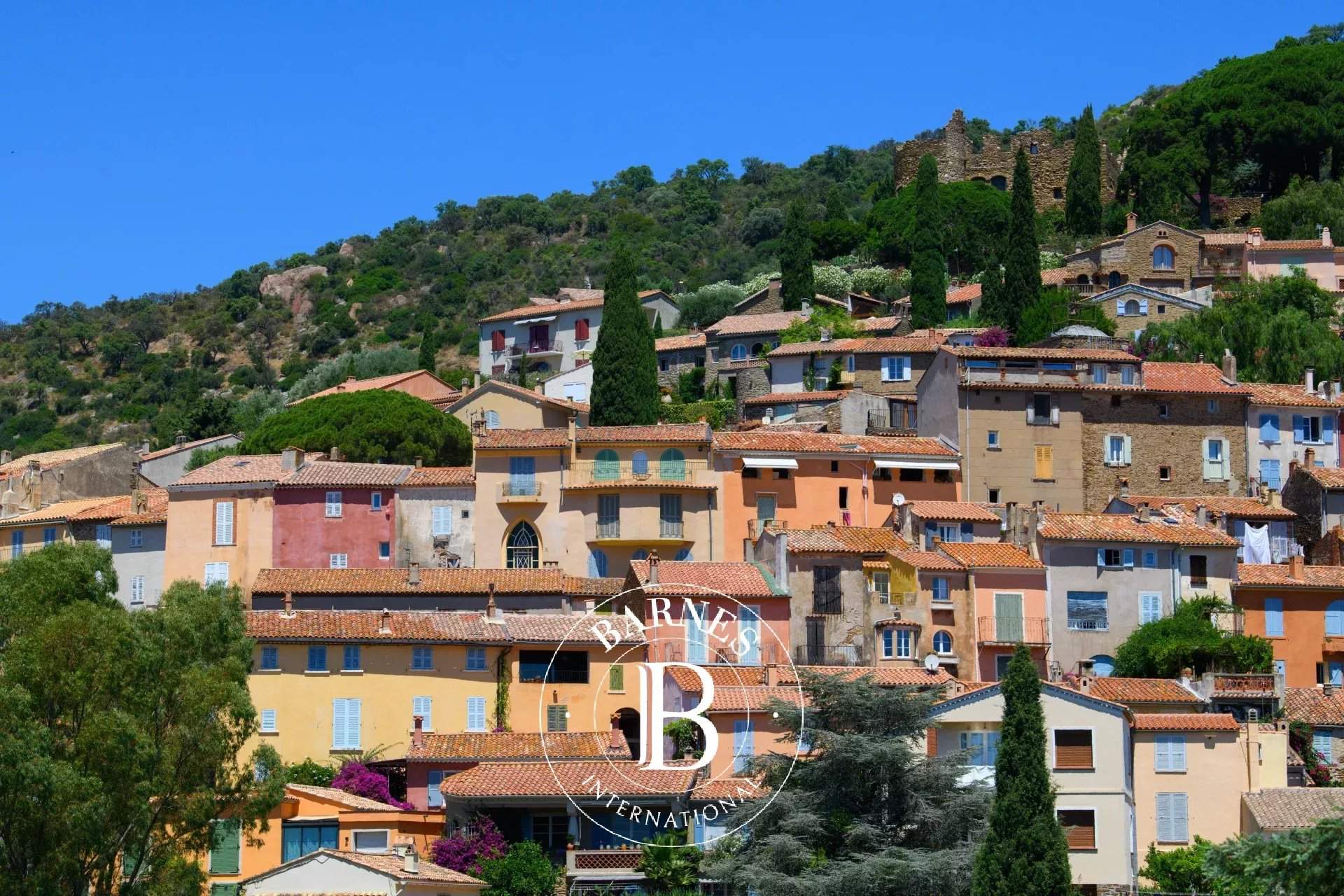 Maison 12 pièces 450 m² · à Bormes-les-Mimosas · 450 m² · 2 500 000 €
