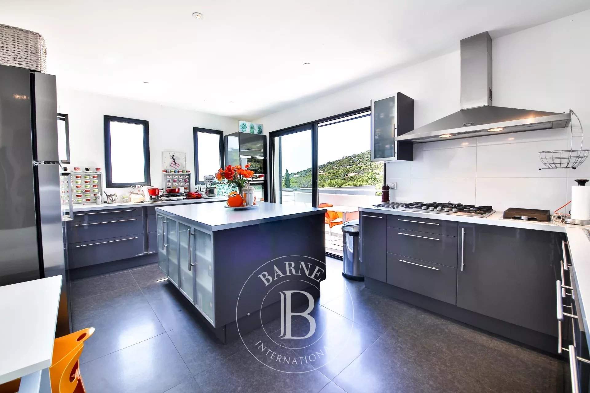Cavalaire-sur-Mer  - Villa 9 Bedrooms - picture 6