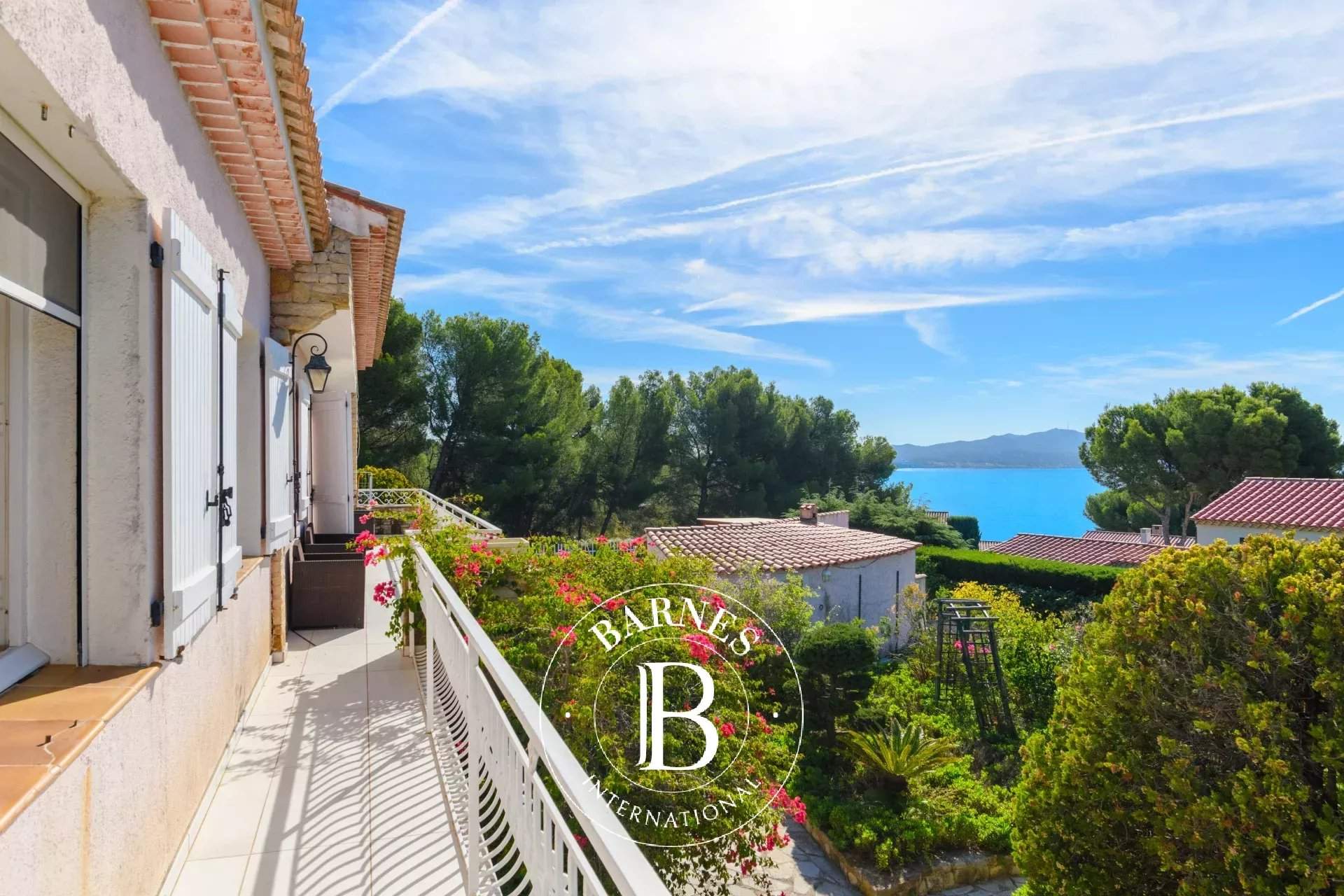 Sanary-sur-Mer  - Villa 12 Pi&egrave;ces 11 Chambres - picture 11