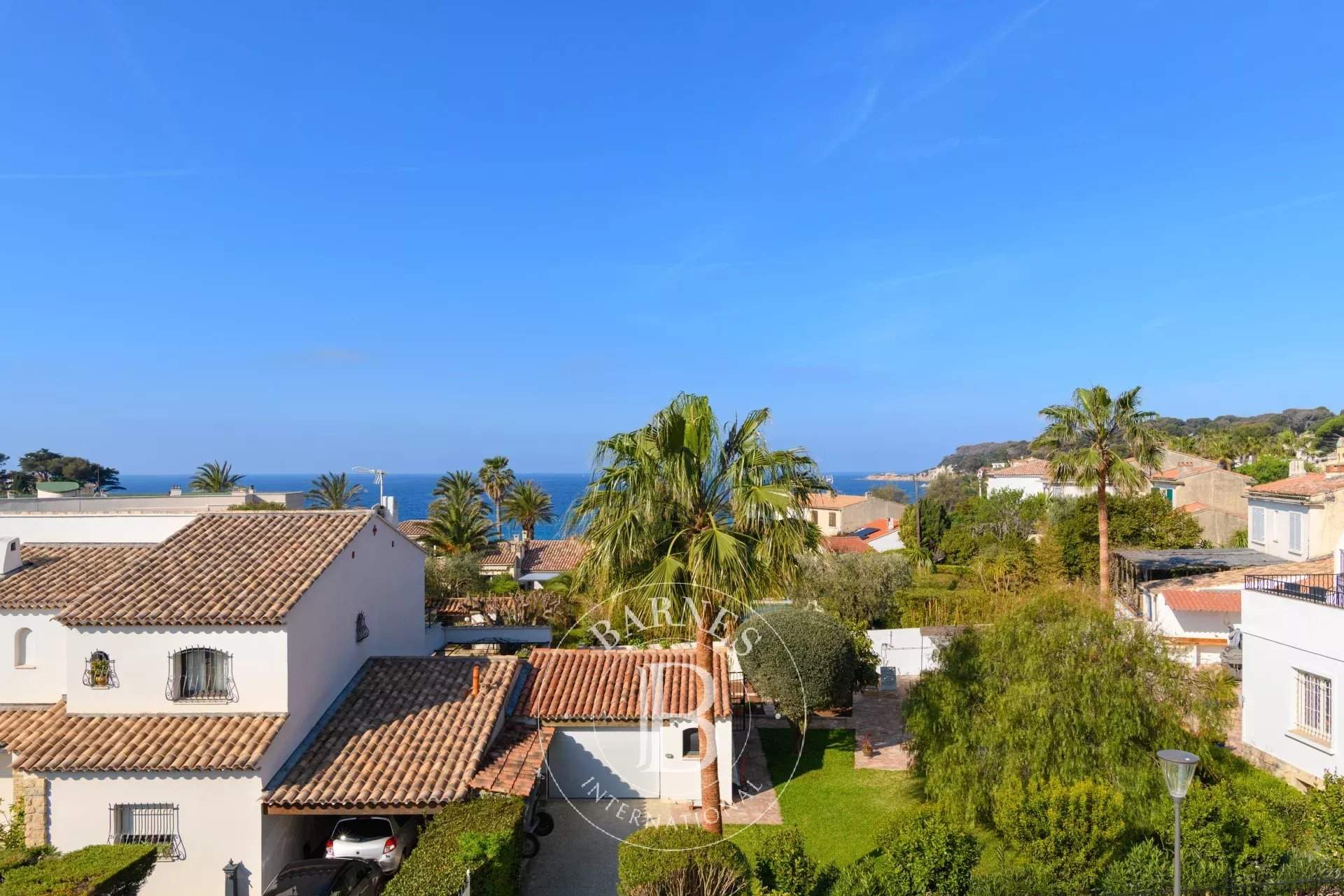 Sanary-sur-Mer  - Appartement 5 Pi&egrave;ces 4 Chambres - picture 16