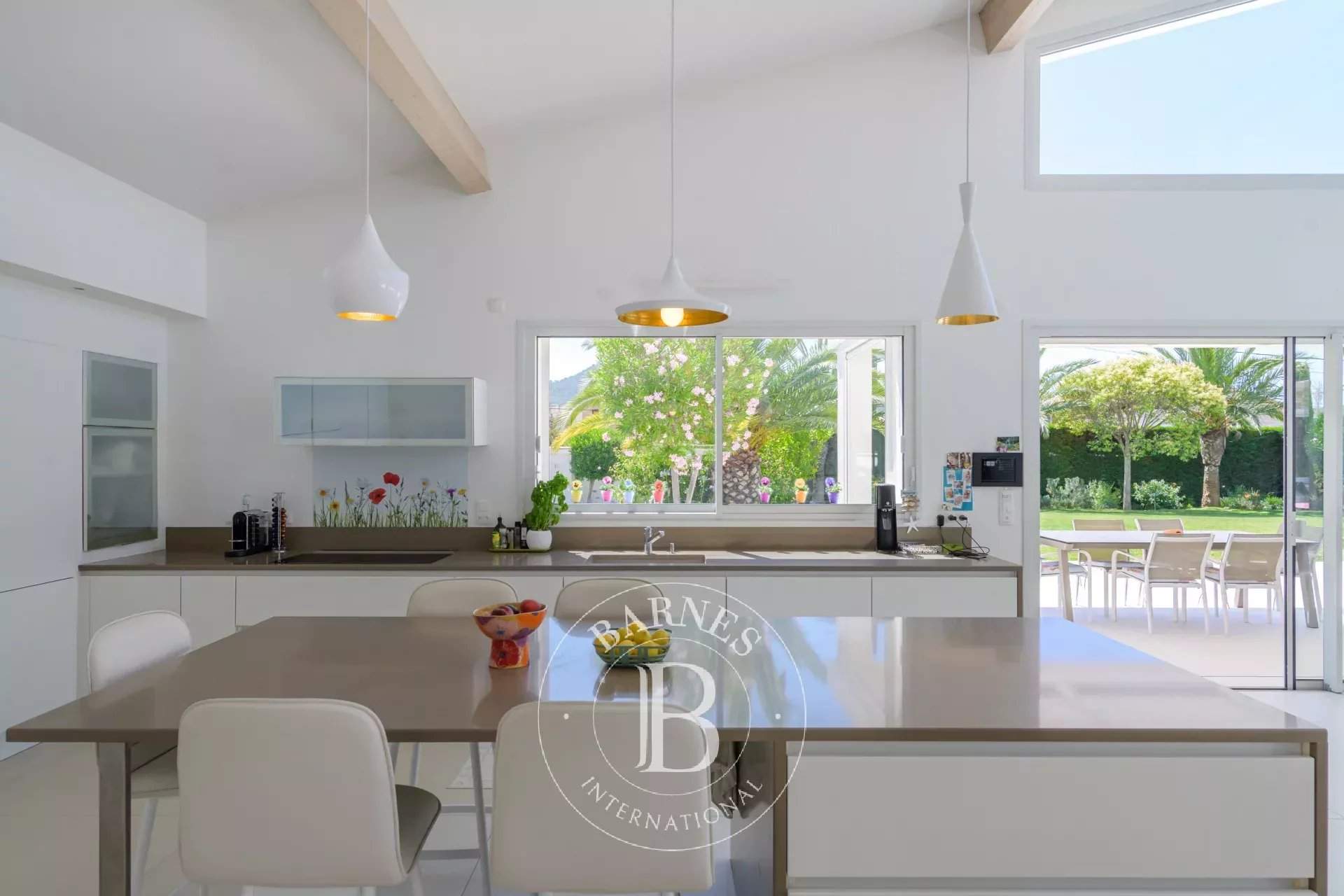 Saint-Cyr-sur-Mer  - Villa 5 Bedrooms - picture 7