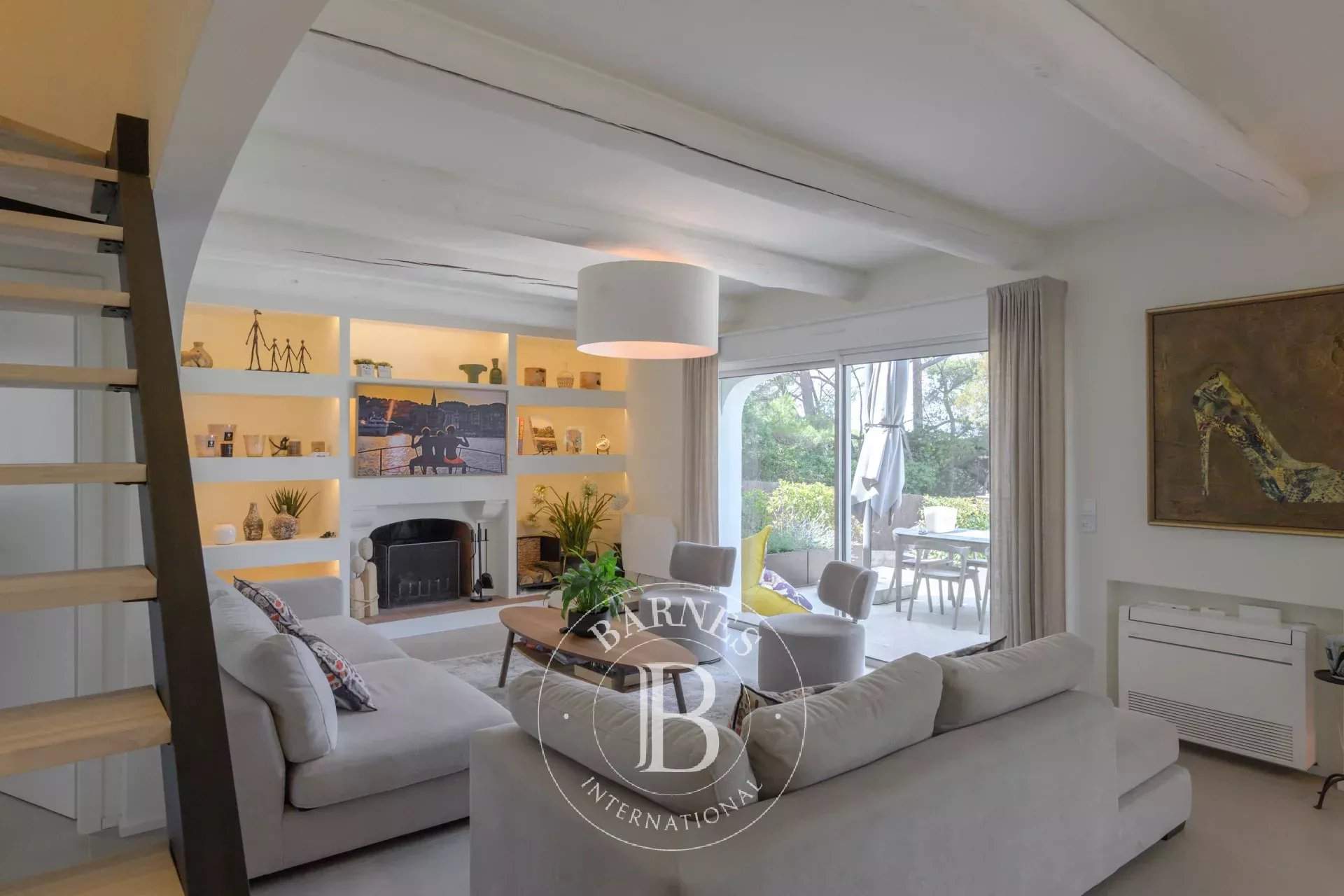 Sanary-sur-Mer  - Villa 7 Pi&egrave;ces 5 Chambres - picture 7