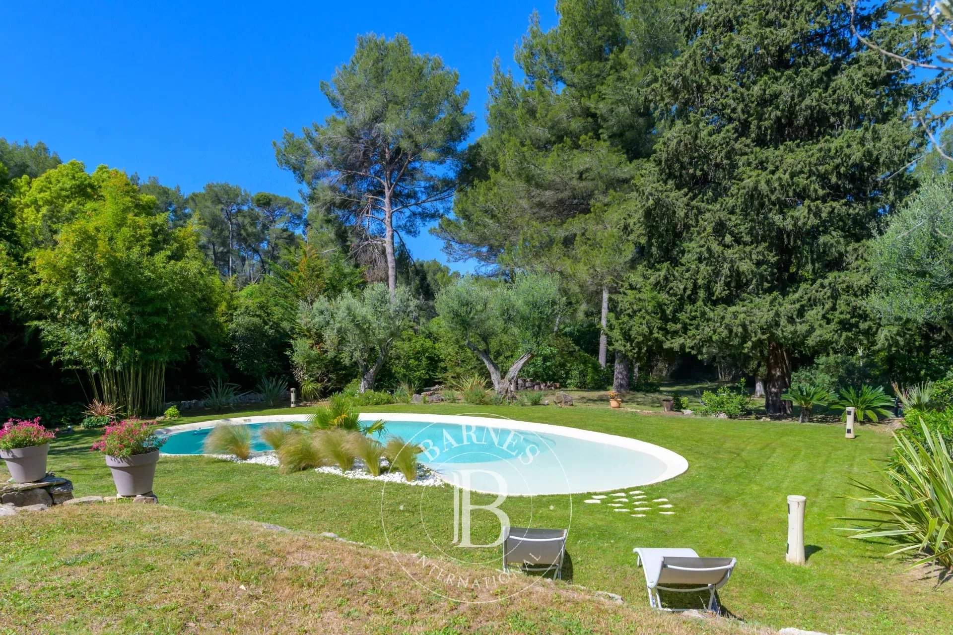 Sanary-sur-Mer  - Villa 5 Pièces 4 Chambres - picture 12