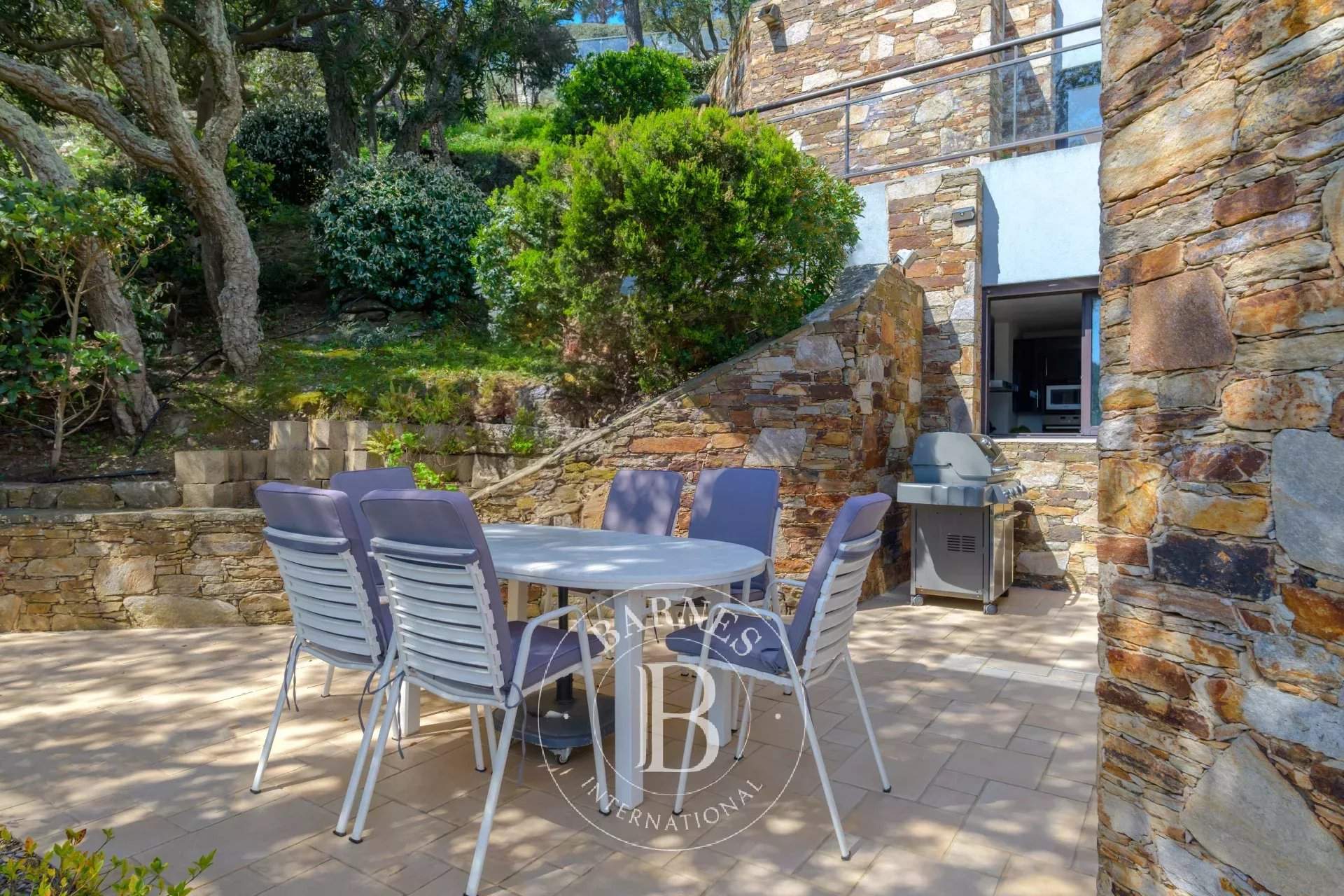 Bormes-les-Mimosas  - Maison 5 Pièces 4 Chambres - picture 10