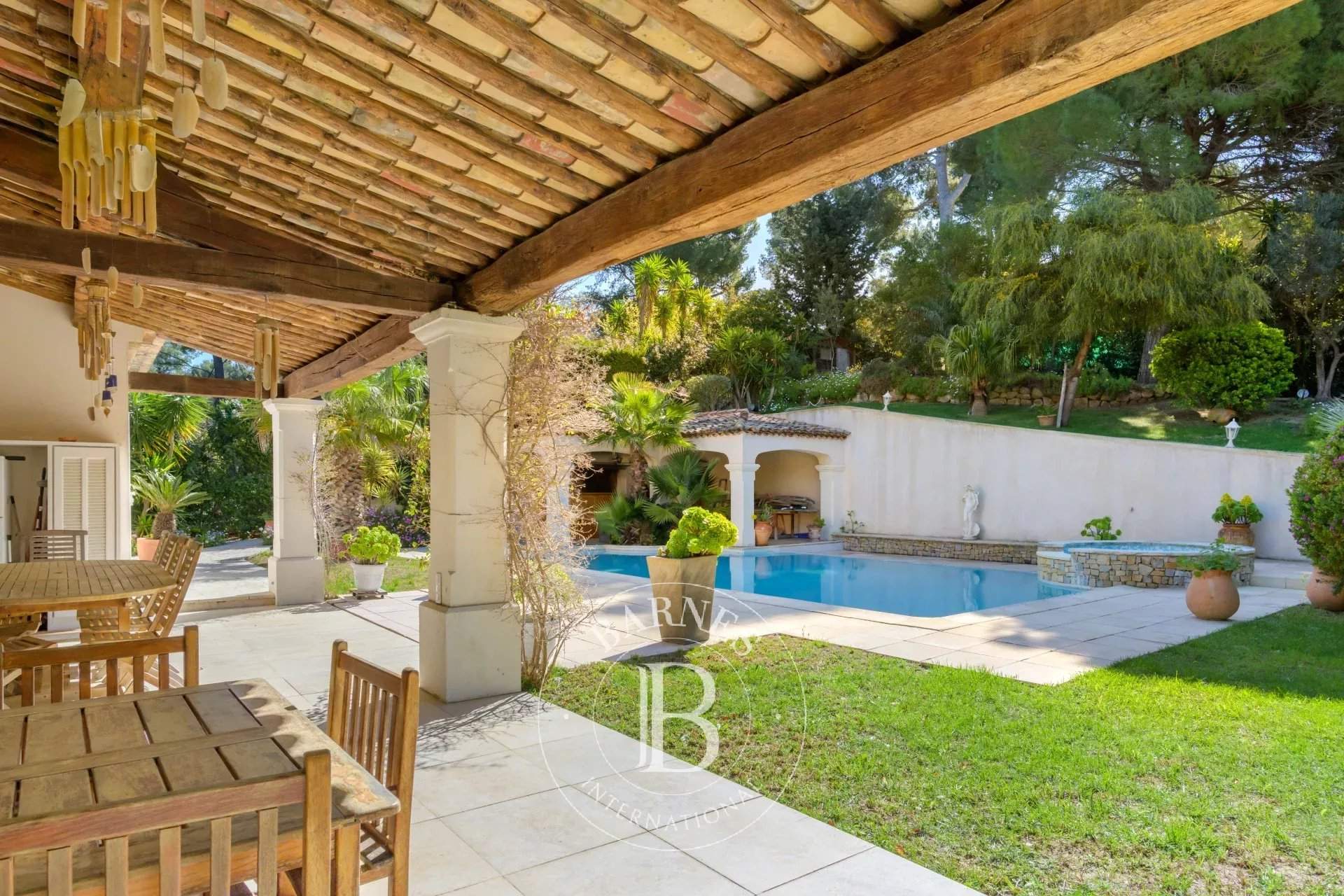 Sanary-sur-Mer  - Maison 5 Pièces 4 Chambres - picture 1