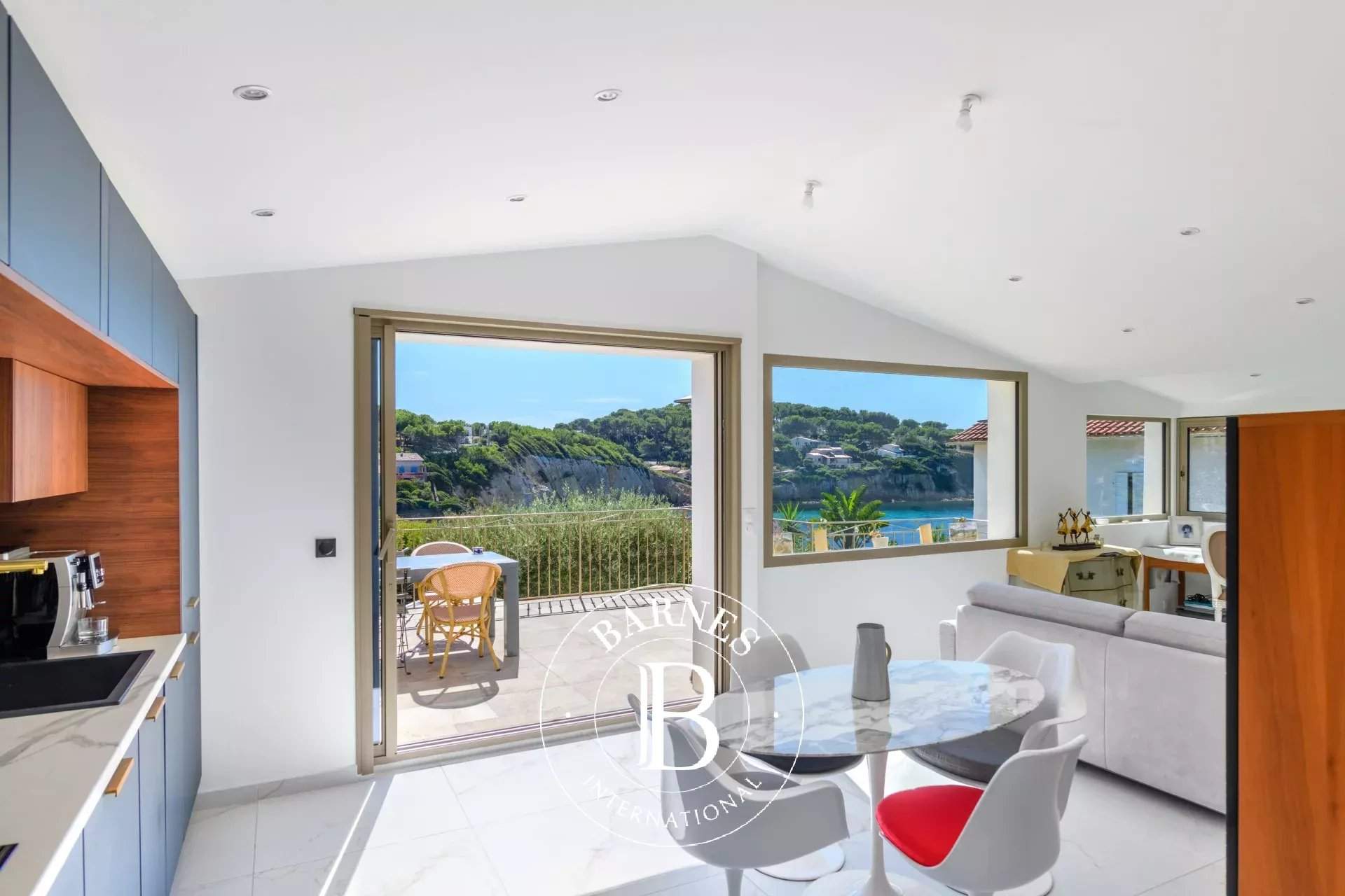 Sanary-sur-Mer  - Villa 4 Bedrooms - picture 8