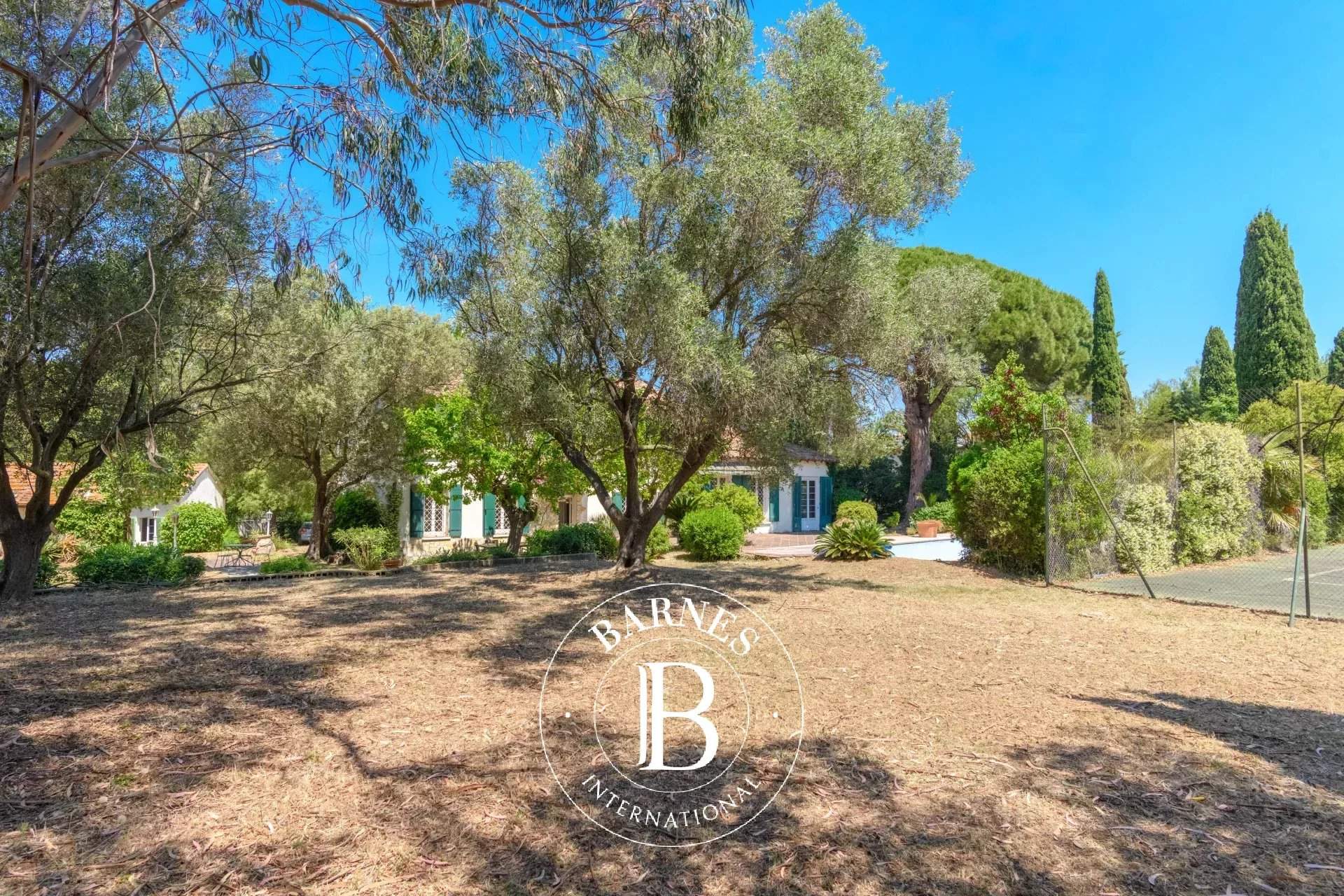 La Garde  - Bastide 5 Bedrooms - picture 13