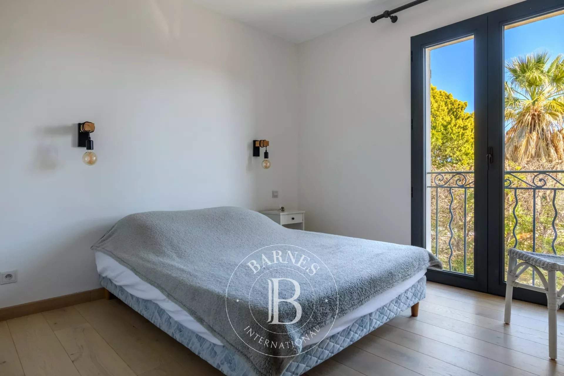 Sanary-sur-Mer  - House 4 Bedrooms - picture 19