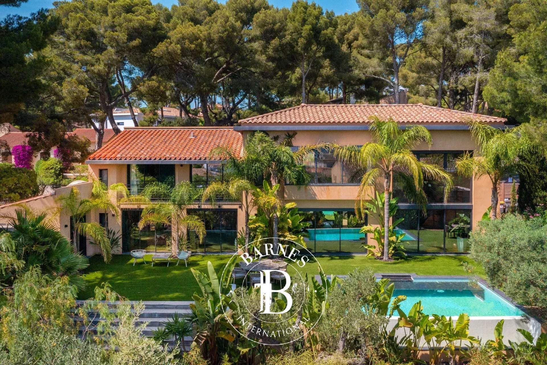 Sanary-sur-Mer  - Villa 7 Pi&egrave;ces - picture 2