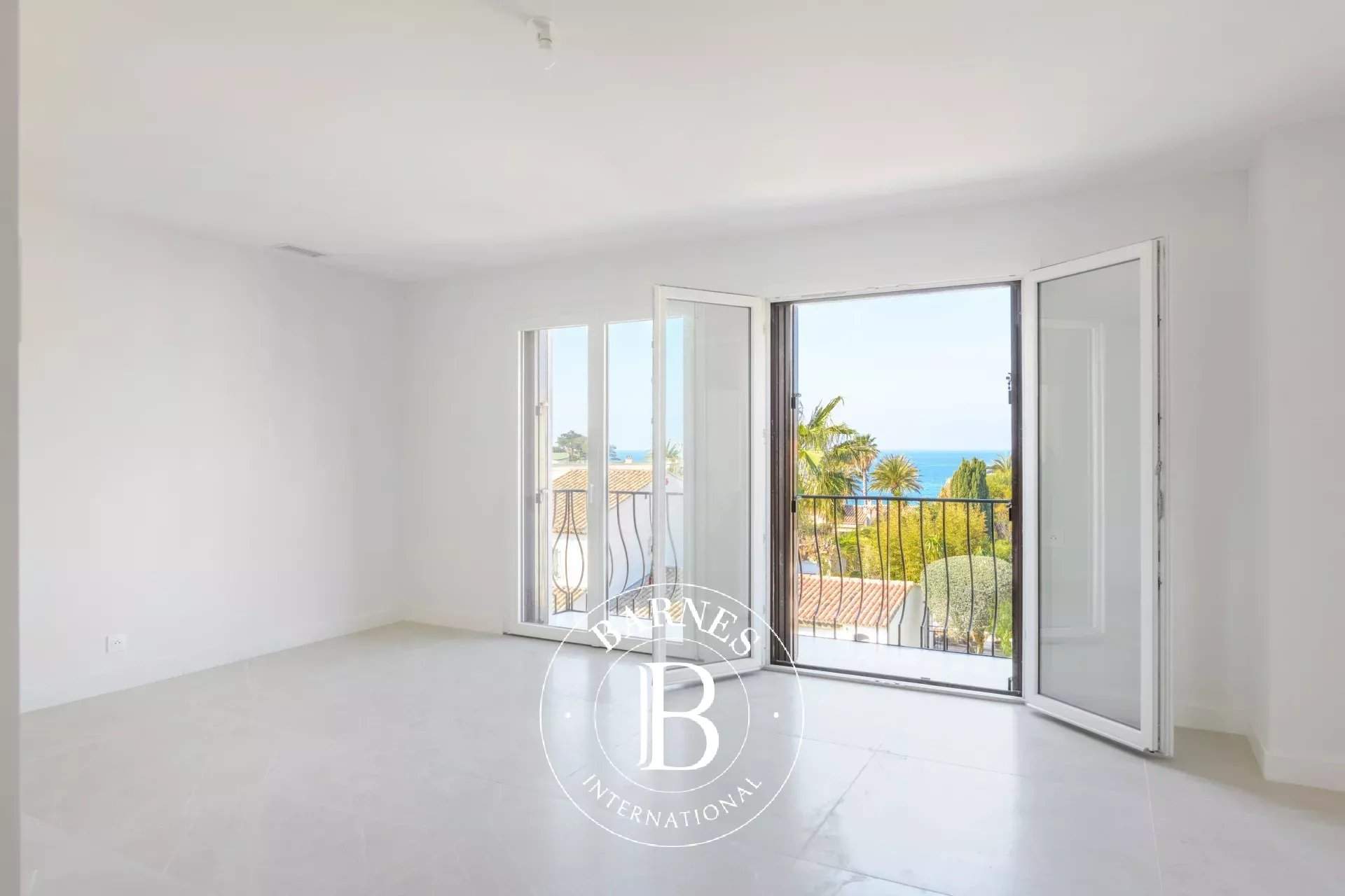 Sanary-sur-Mer  - Appartement 5 Pi&egrave;ces 4 Chambres - picture 3