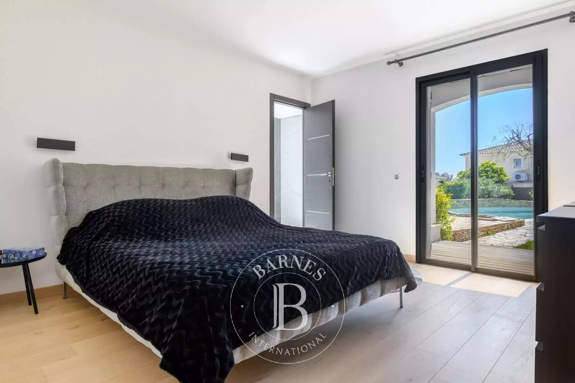 Sanary-sur-Mer  - House 4 Bedrooms - picture 17