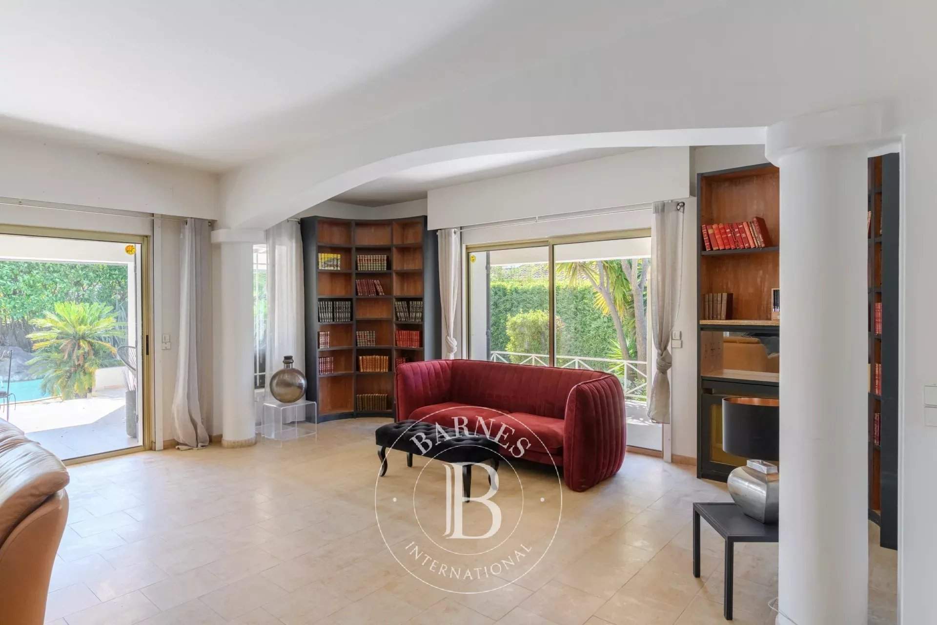 Six-Fours-les-Plages  - Villa 5 Pi&egrave;ces 3 Chambres - picture 6