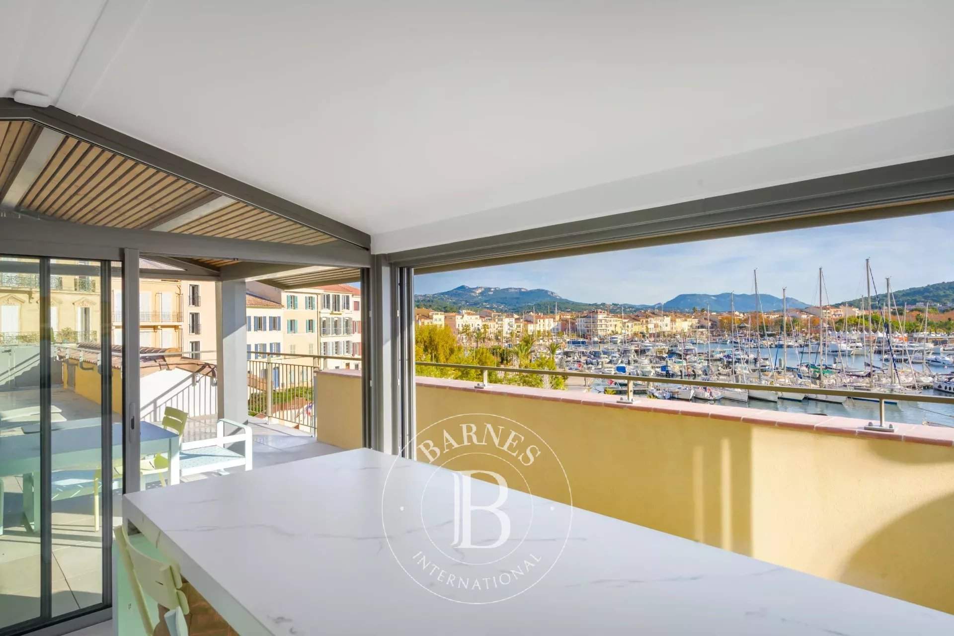 Sanary-sur-Mer  - Maison 6 Pièces 4 Chambres - picture 5
