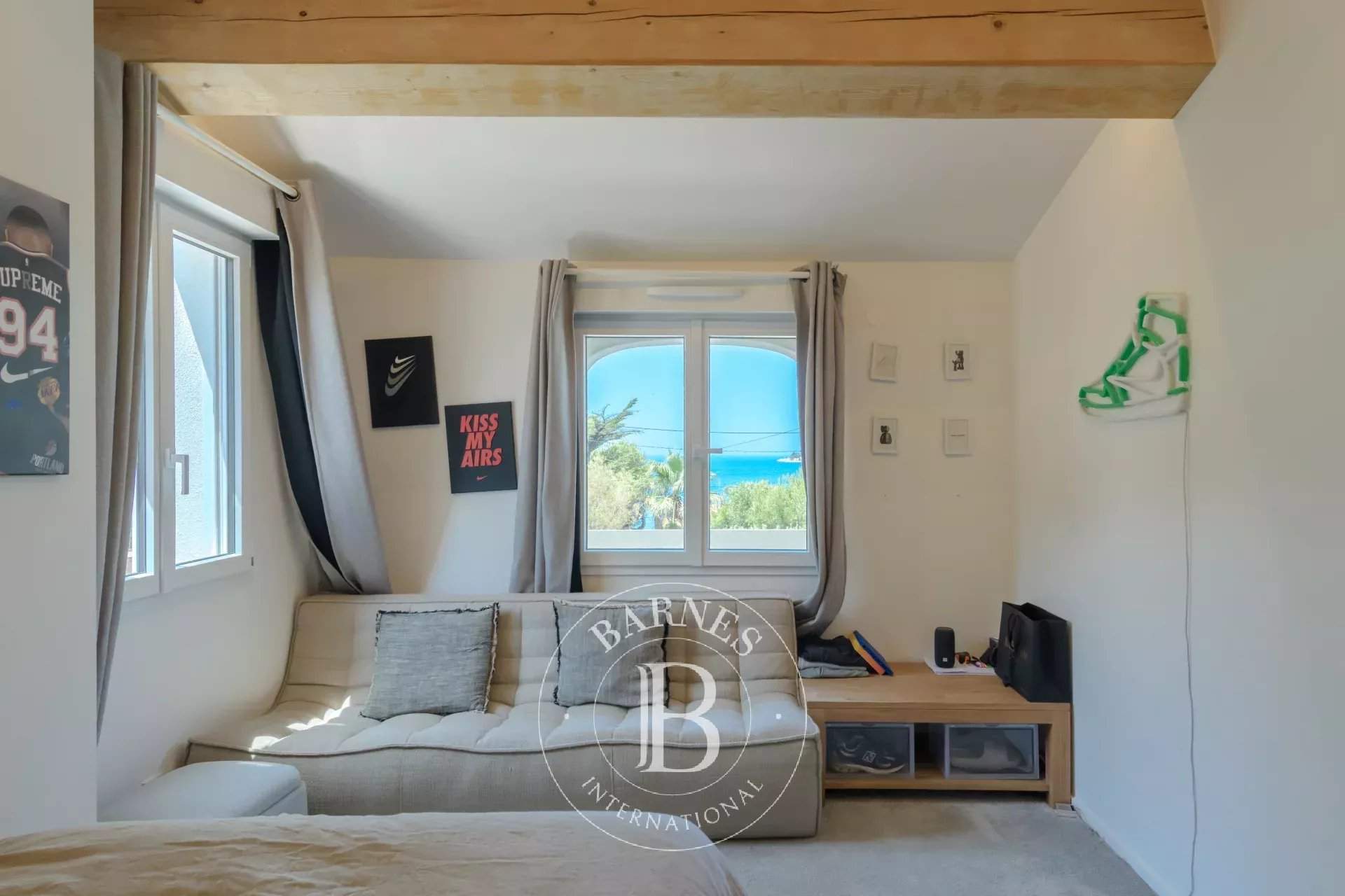 Sanary-sur-Mer  - Villa 7 Pi&egrave;ces 5 Chambres - picture 20