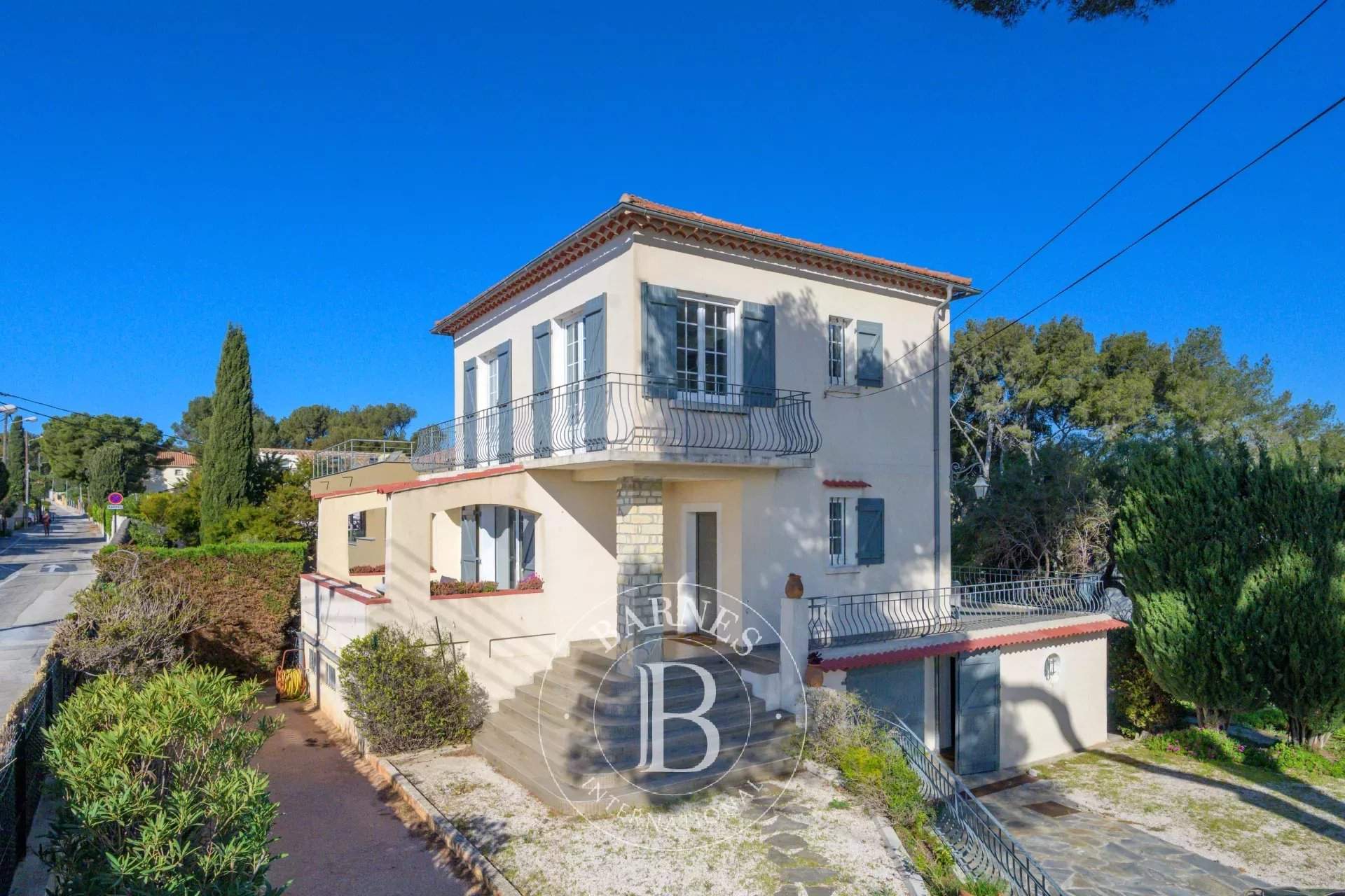 Sanary-sur-Mer  - Maison 4 Pièces 5 Chambres - picture 4
