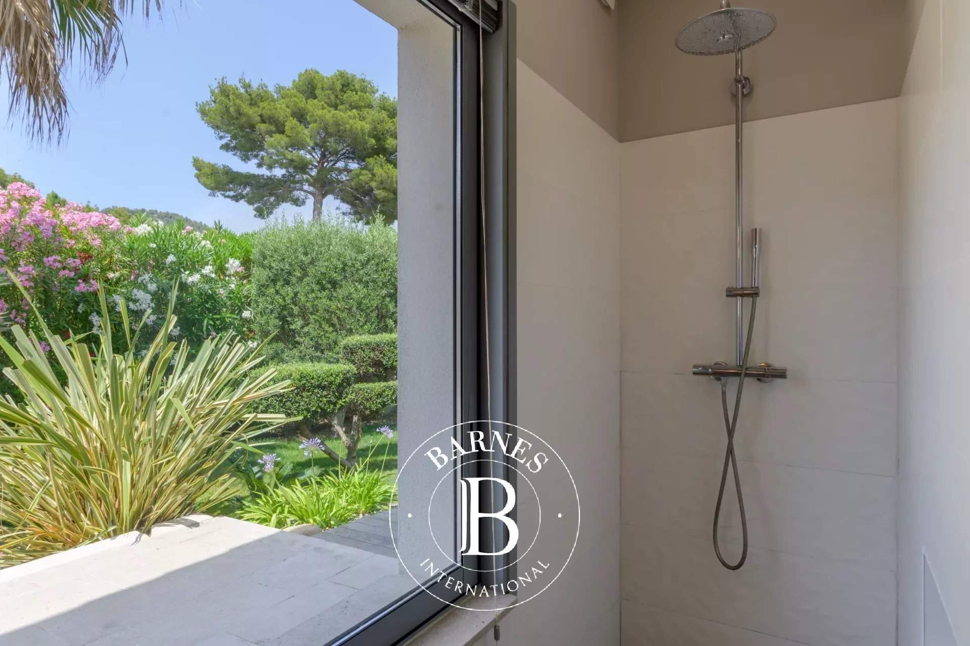 Saint-Cyr-sur-Mer  - Villa 4 Bedrooms - picture 19