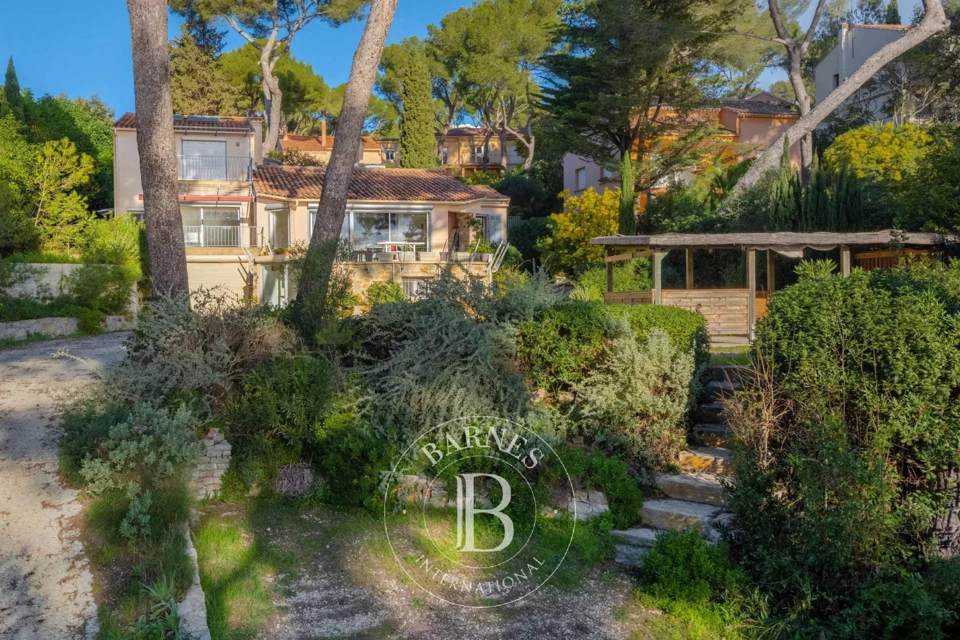 La Seyne-sur-Mer  - Villa 10 Pièces - picture 8