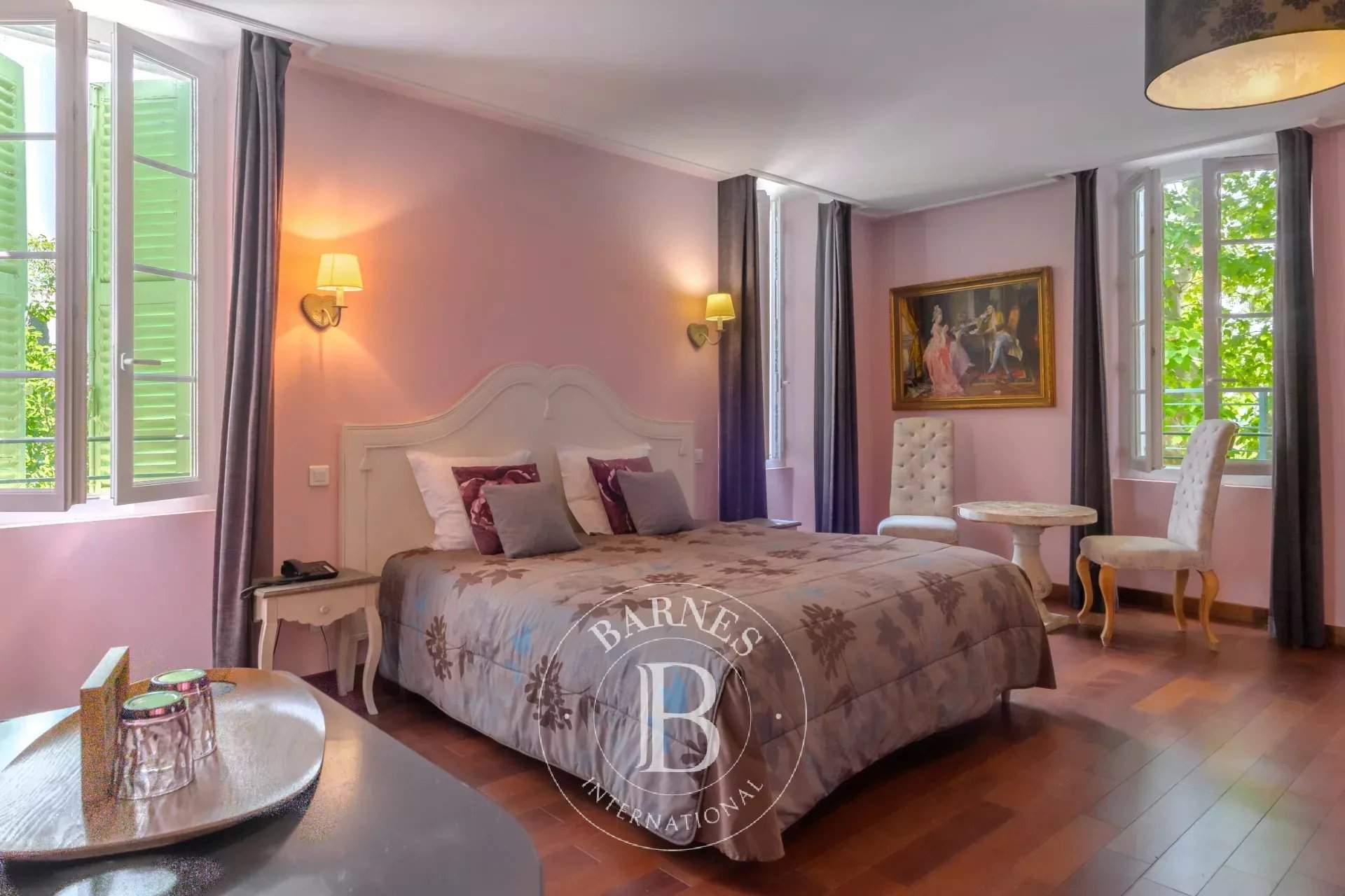 Cuers  - Hotel 22 Bedrooms - picture 8