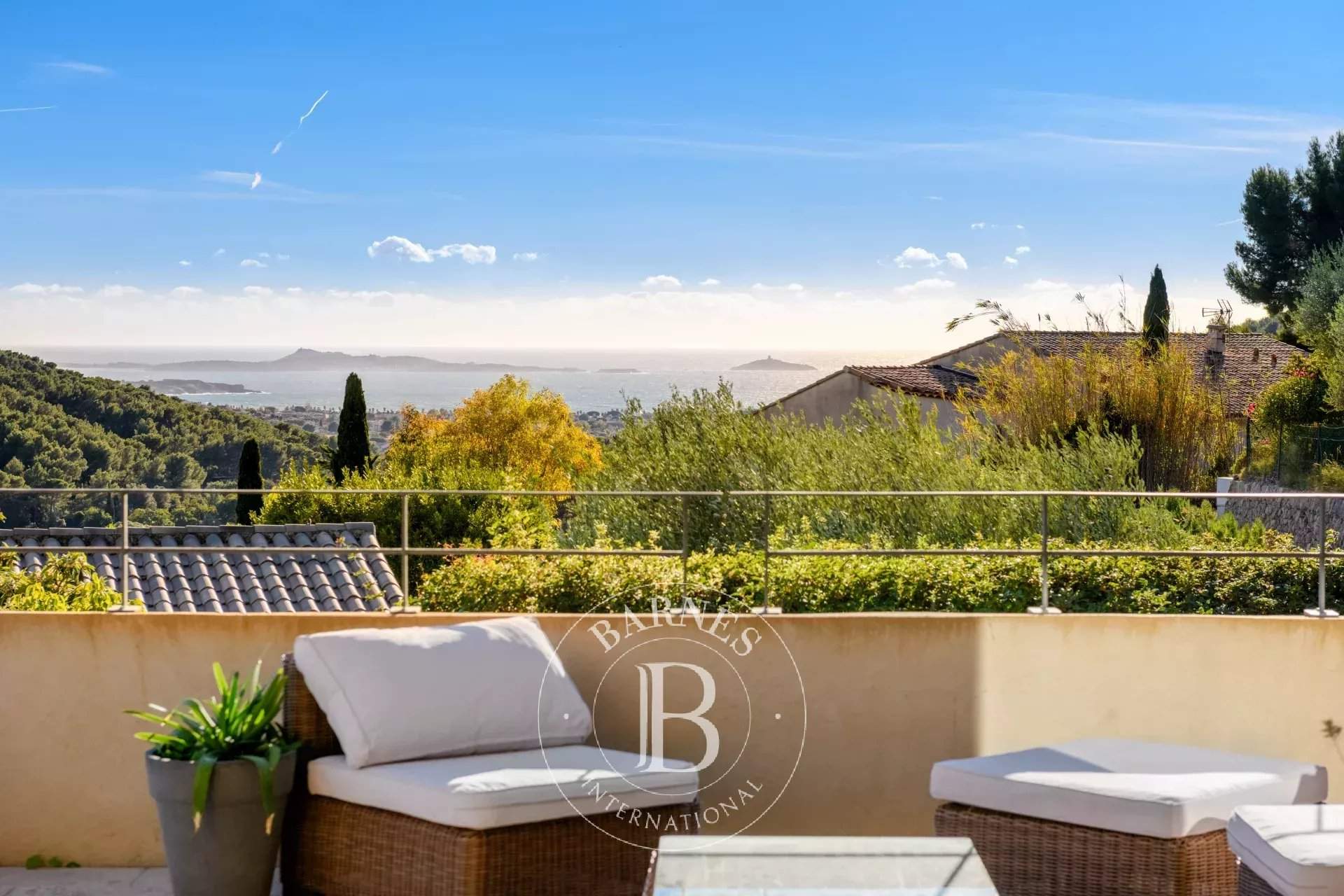 Sanary-sur-Mer  - Villa 3 Bedrooms - picture 4