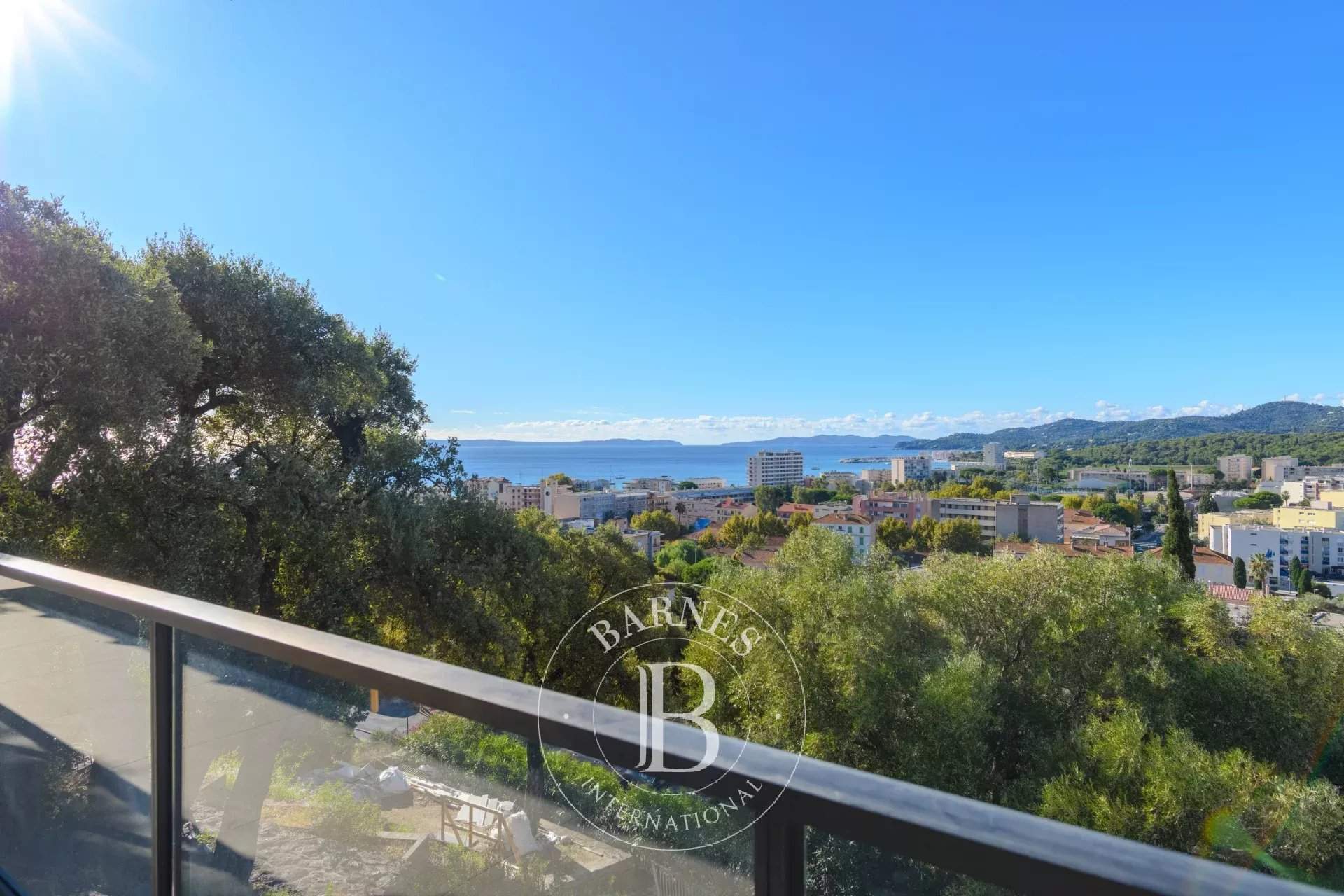 Le Lavandou  - Apartment 3 Bedrooms - picture 2