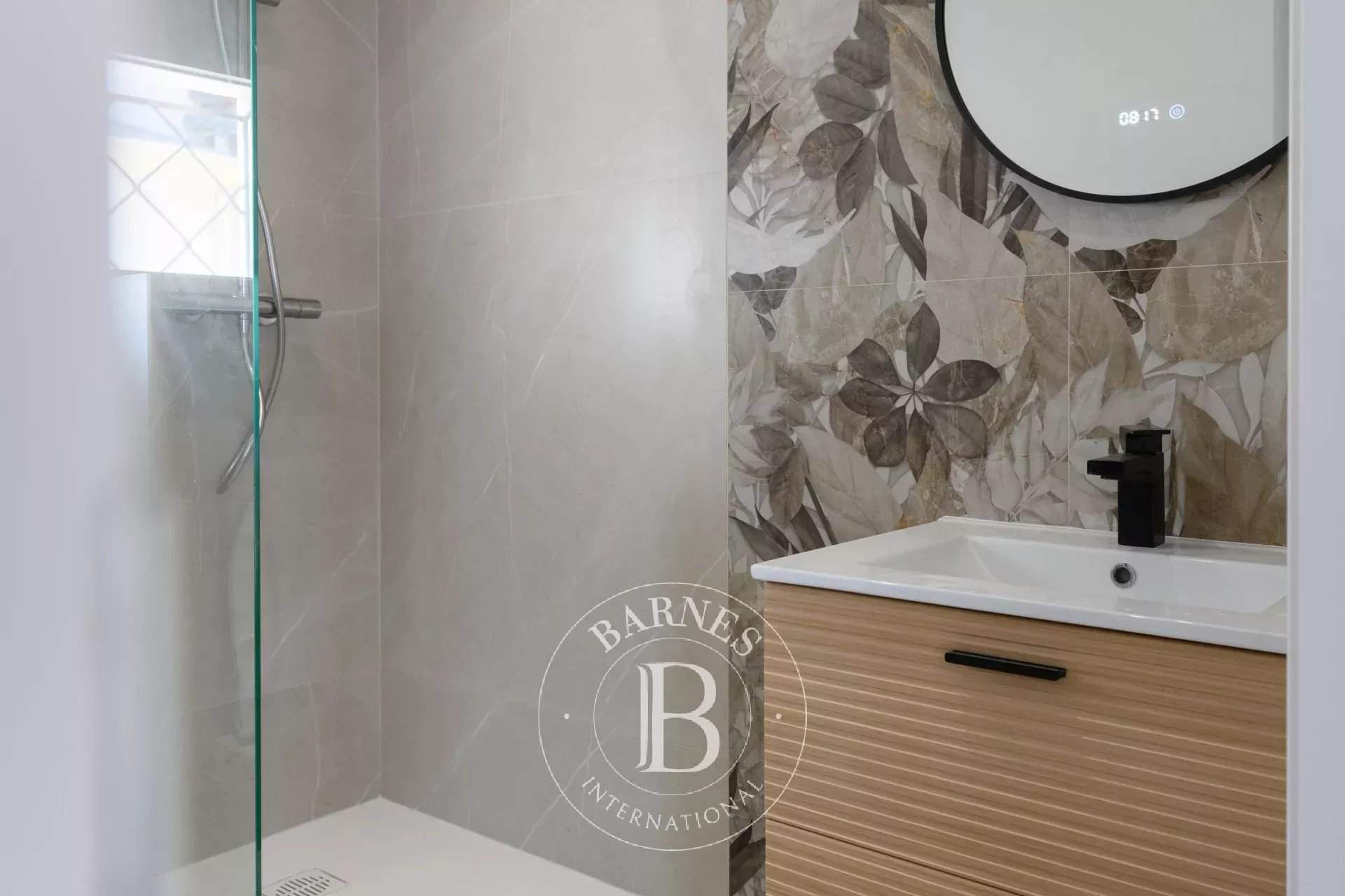 Sanary-sur-Mer  - Appartement 5 Pi&egrave;ces 4 Chambres - picture 12