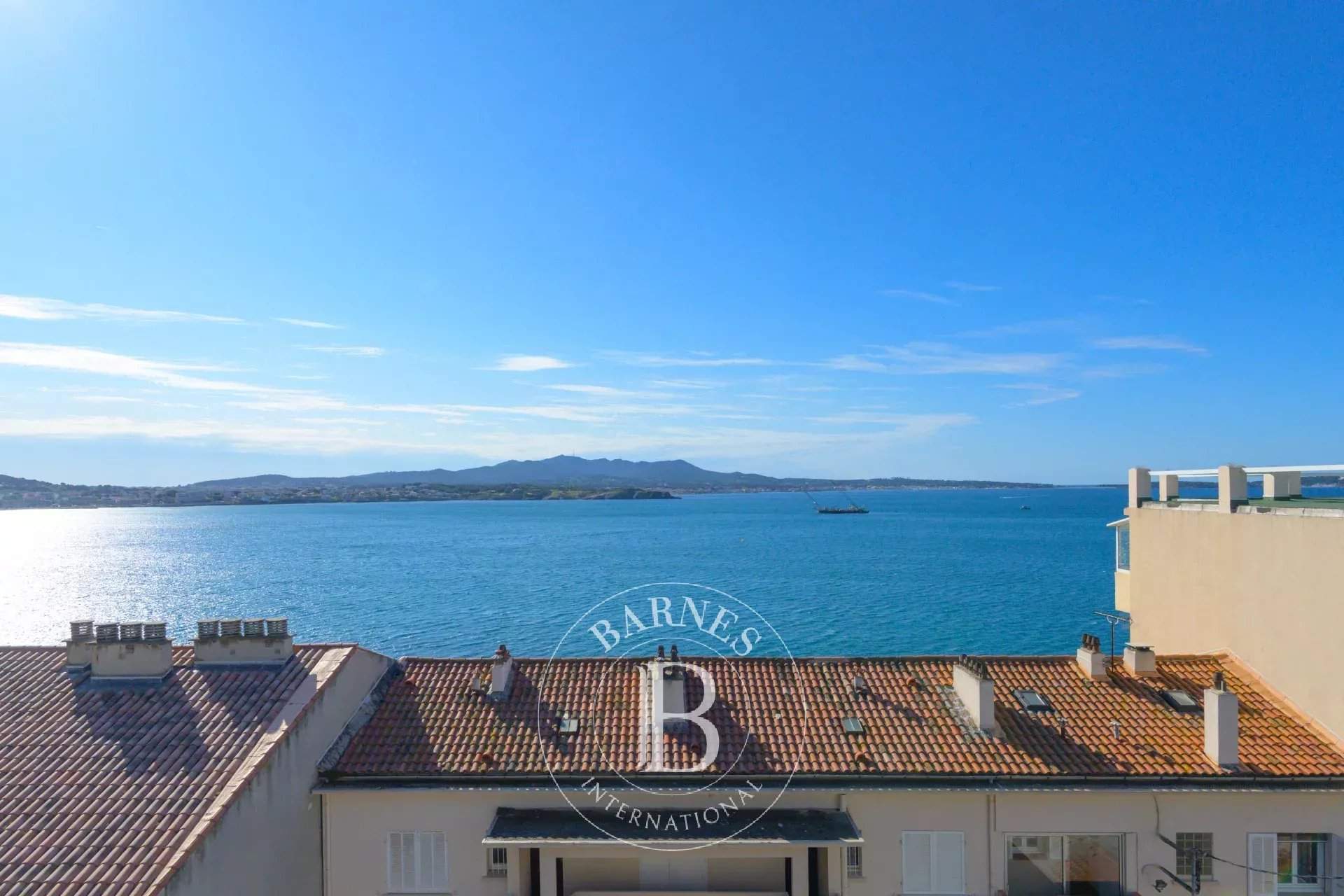 Sanary-sur-Mer  - Maison 4 Pièces 5 Chambres - picture 1