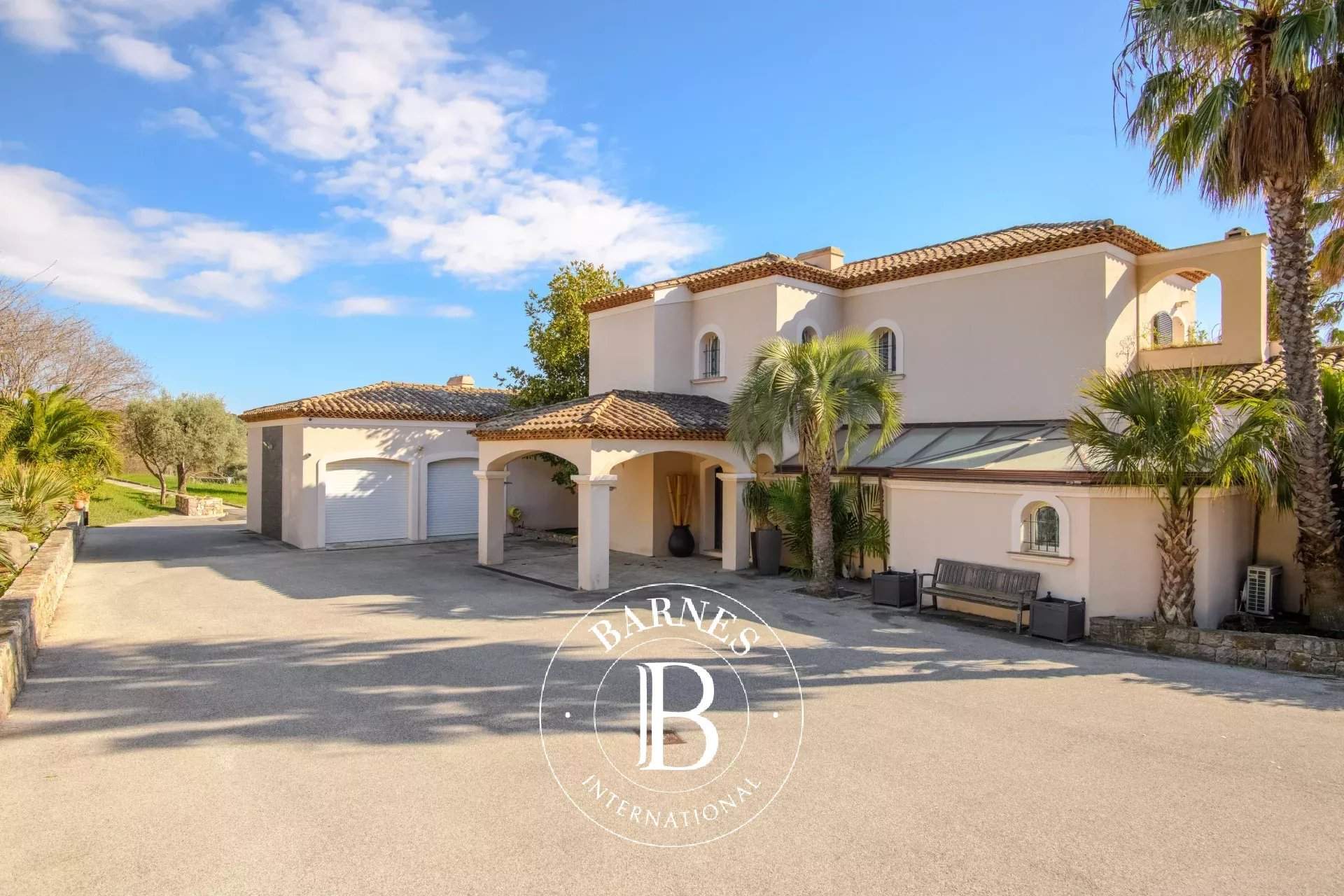 Sanary-sur-Mer  - Villa 7 Pi&egrave;ces 4 Chambres - picture 7