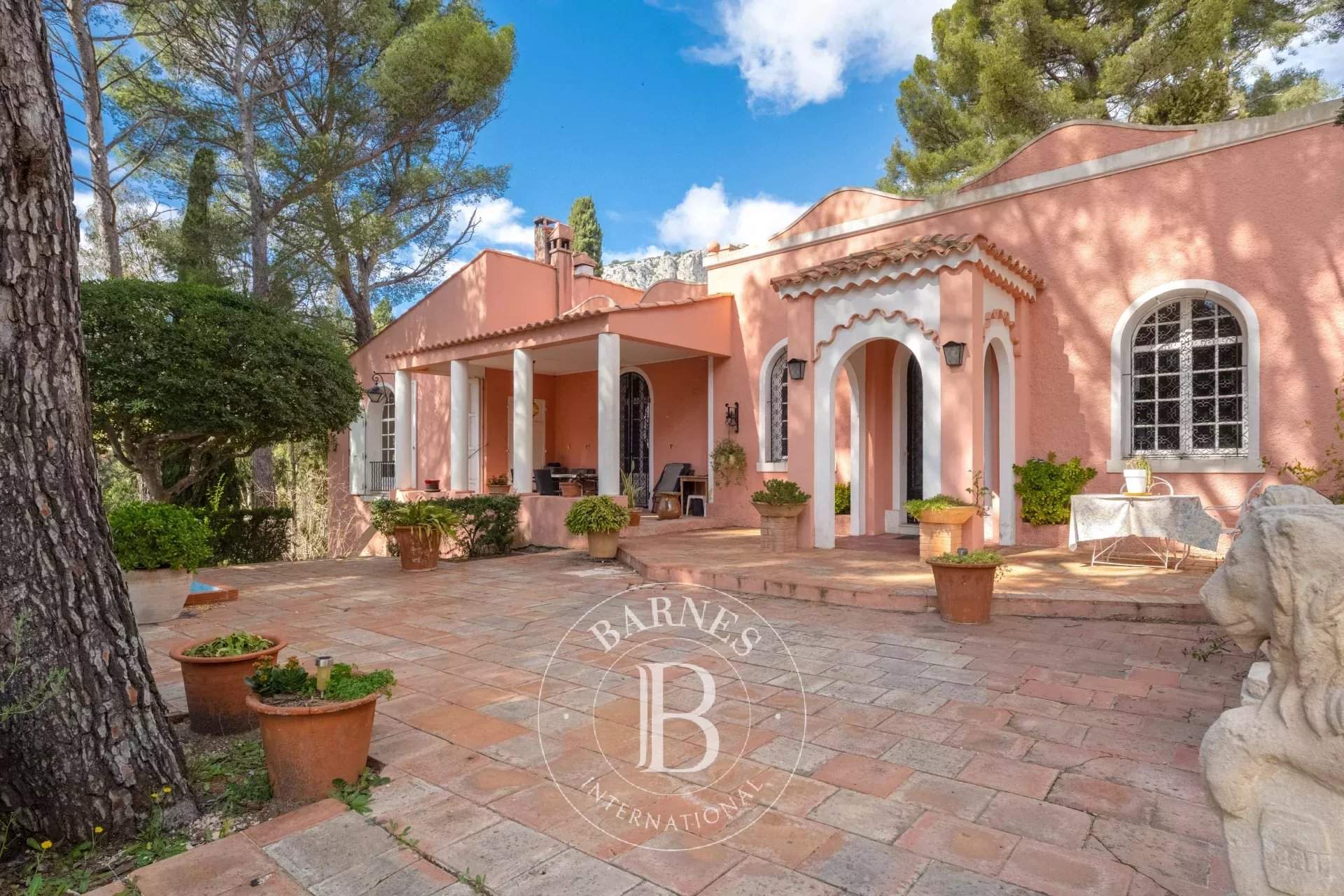 Toulon  - Propriété 10 Pi&egrave;ces 8 Chambres - picture 8