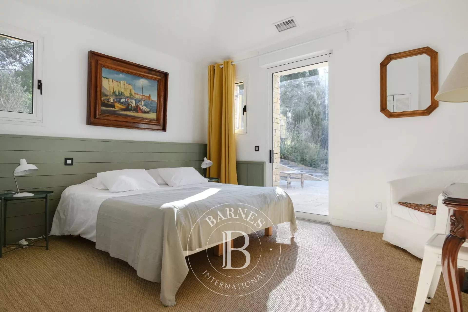 Saint-Cyr-sur-Mer  - House 5 Bedrooms - picture 17