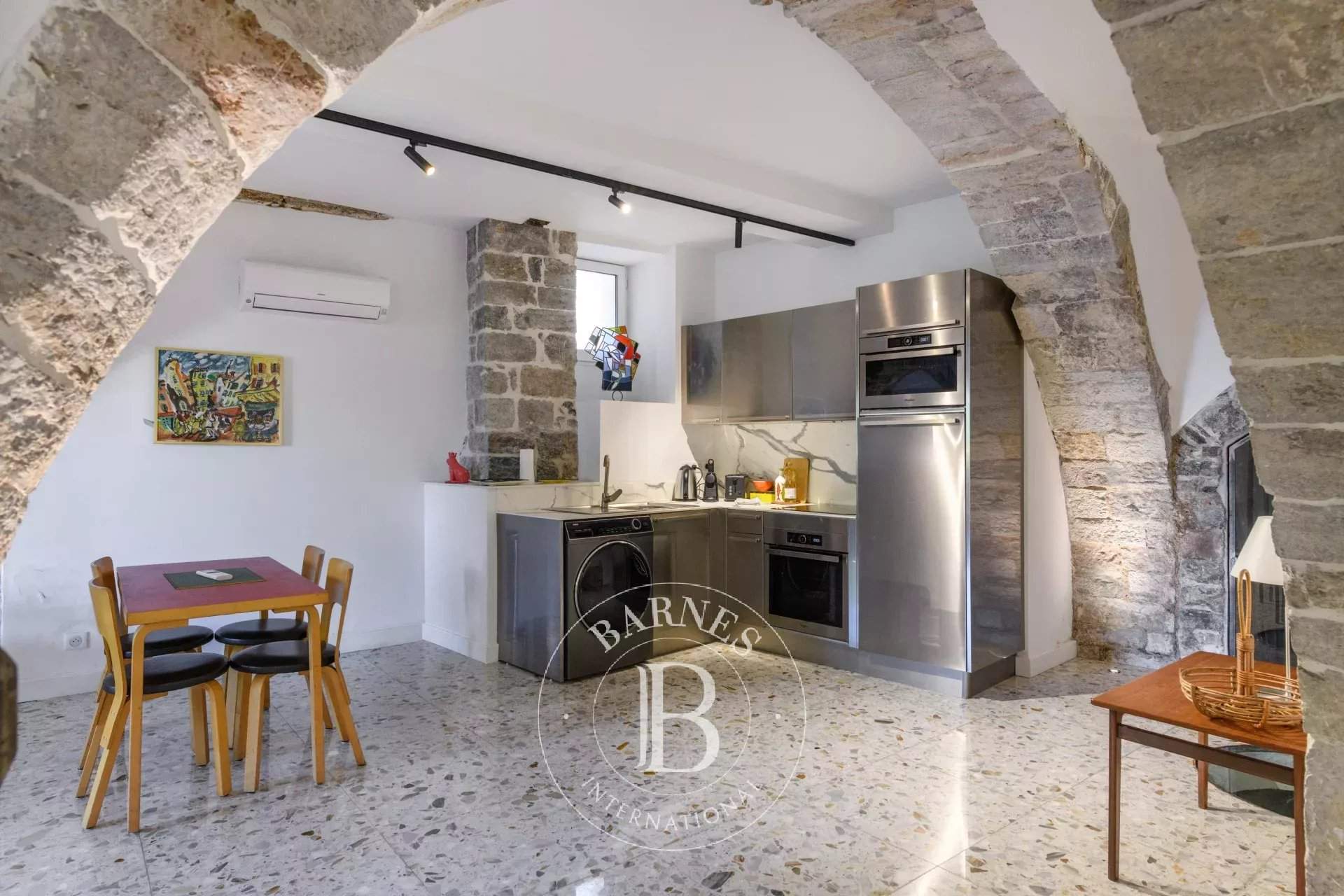 Hyères  - Maison 5 Pièces 2 Chambres - picture 9