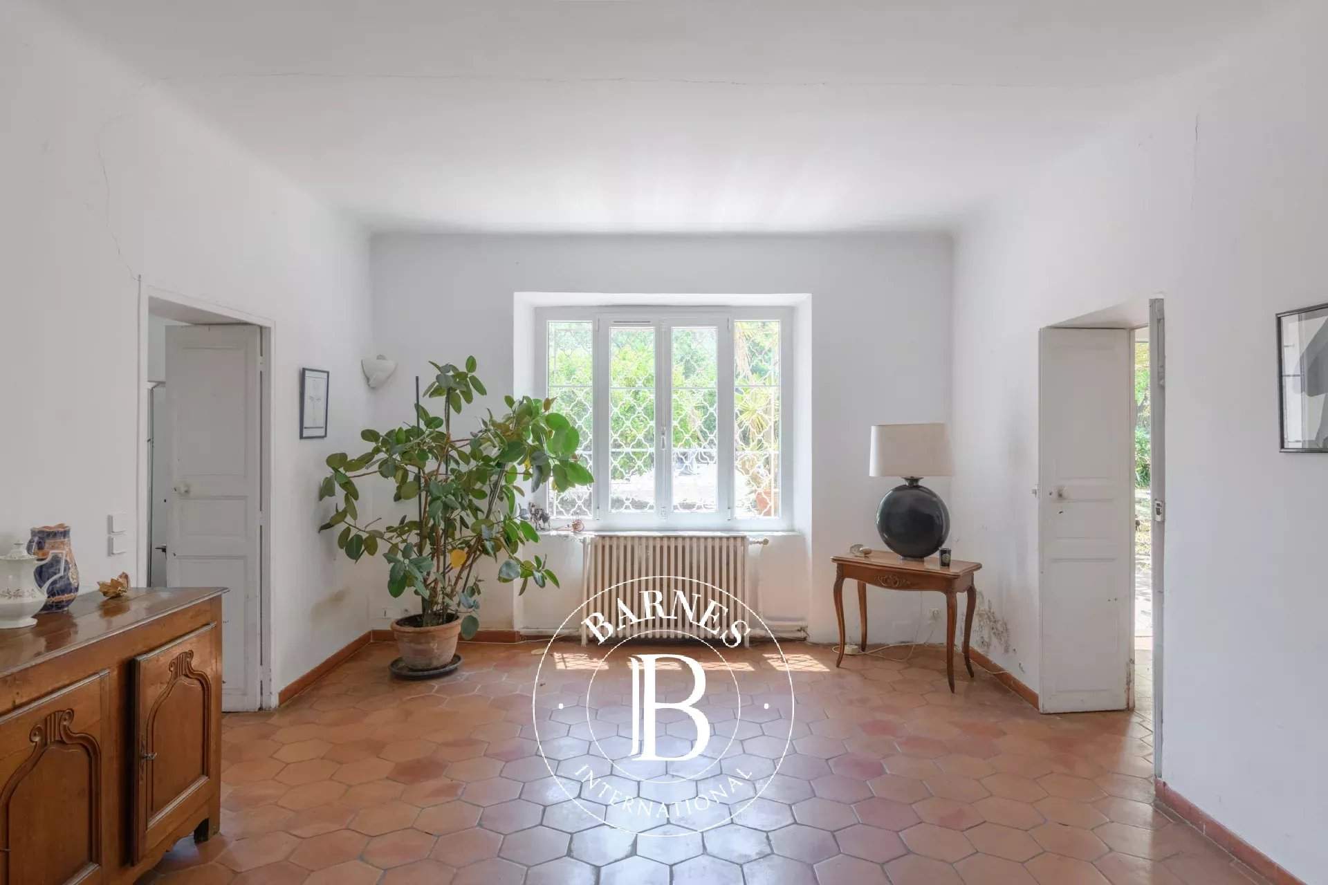 La Garde  - Bastide 5 Bedrooms - picture 8