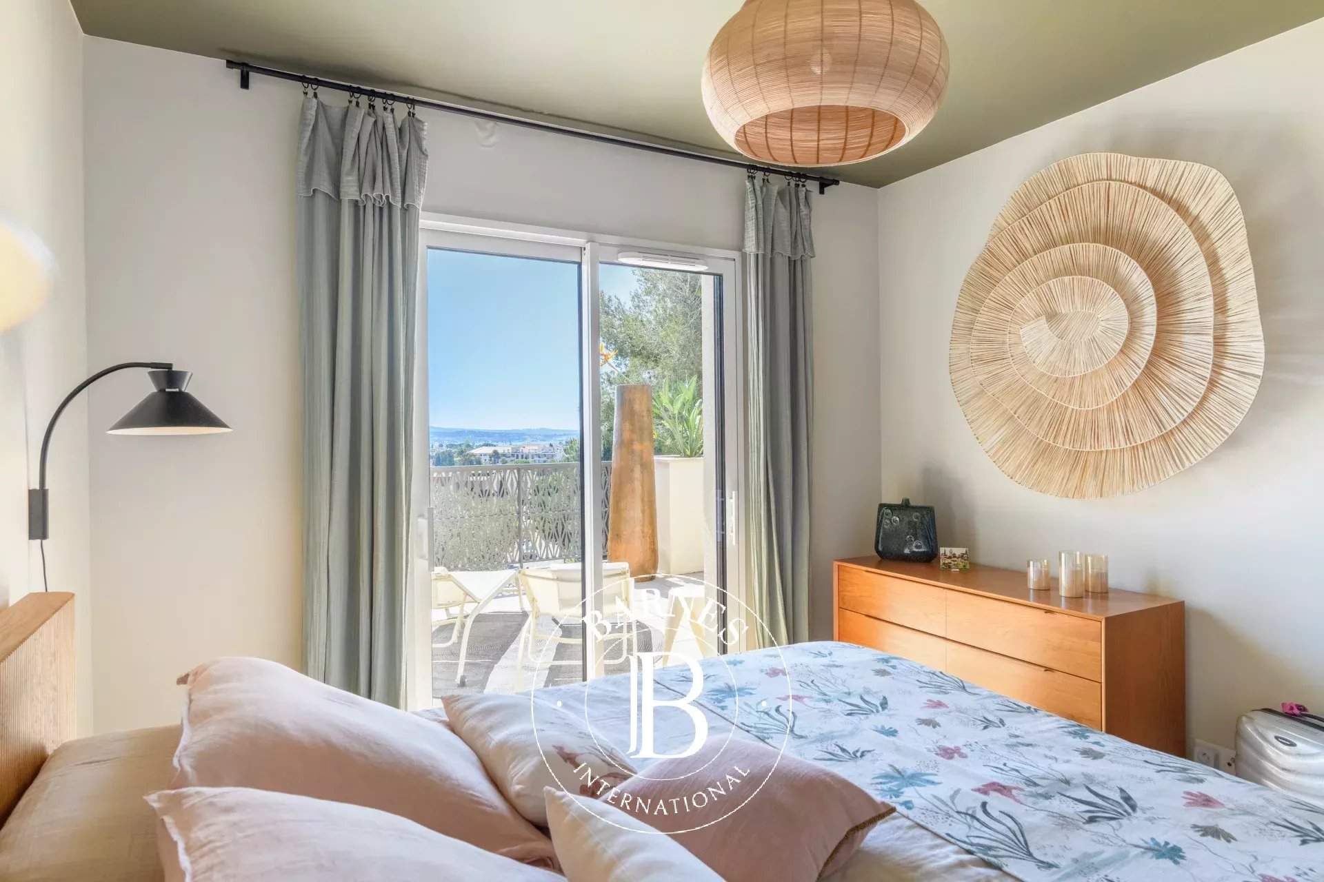 Sanary-sur-Mer  - Appartement 4 Pi&egrave;ces 3 Chambres - picture 18