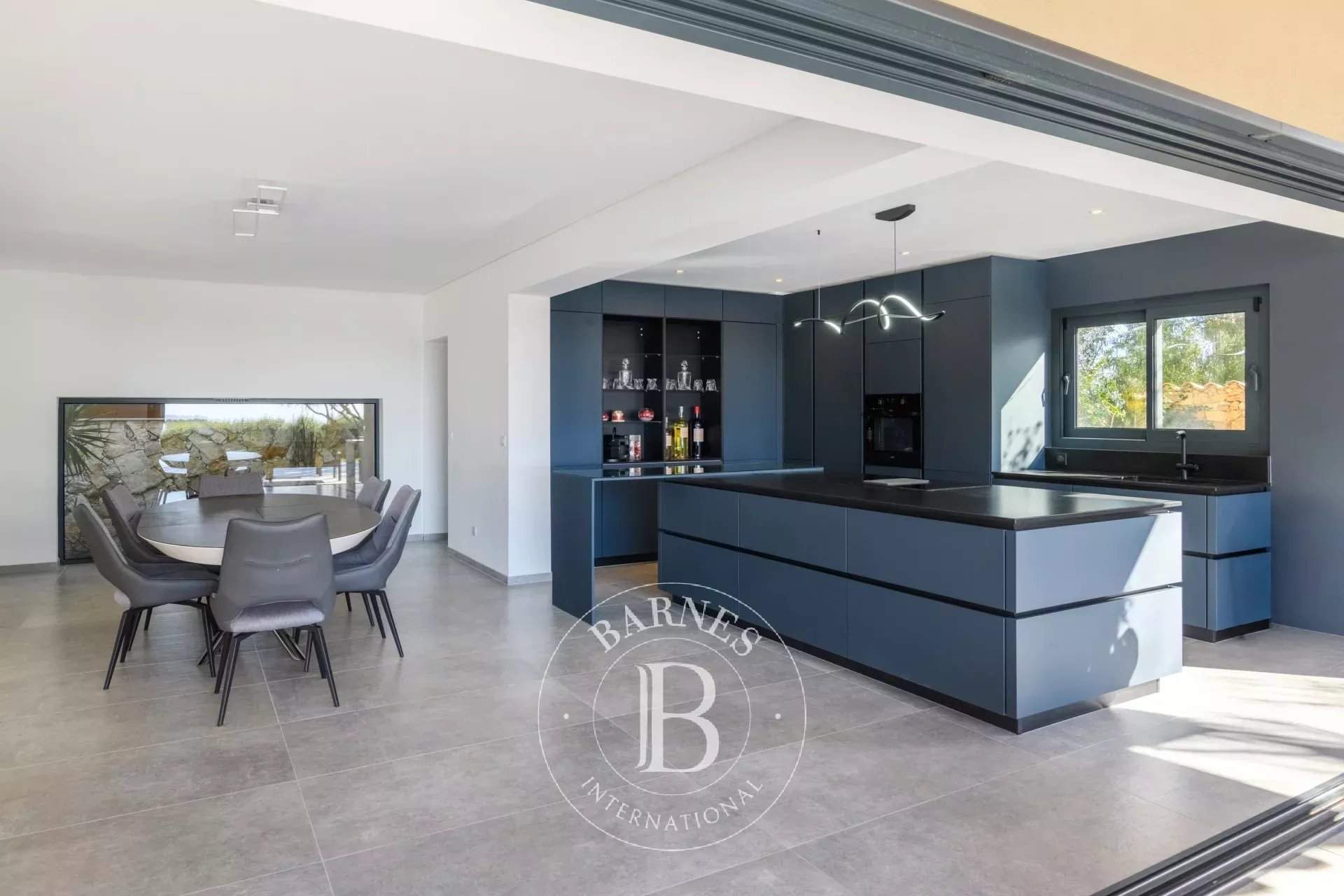 Ollioules  - Maison 7 Pi&egrave;ces 6 Chambres - picture 7