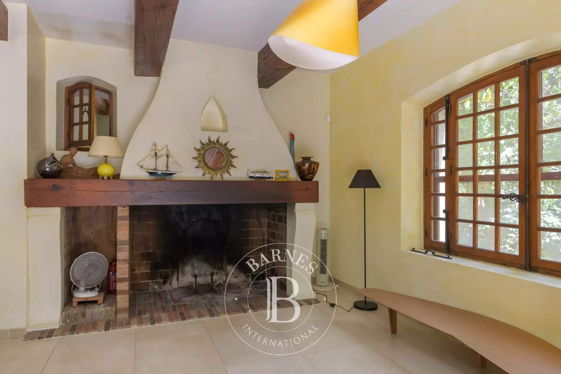 Le Castellet  - Property 5 Bedrooms - picture 8