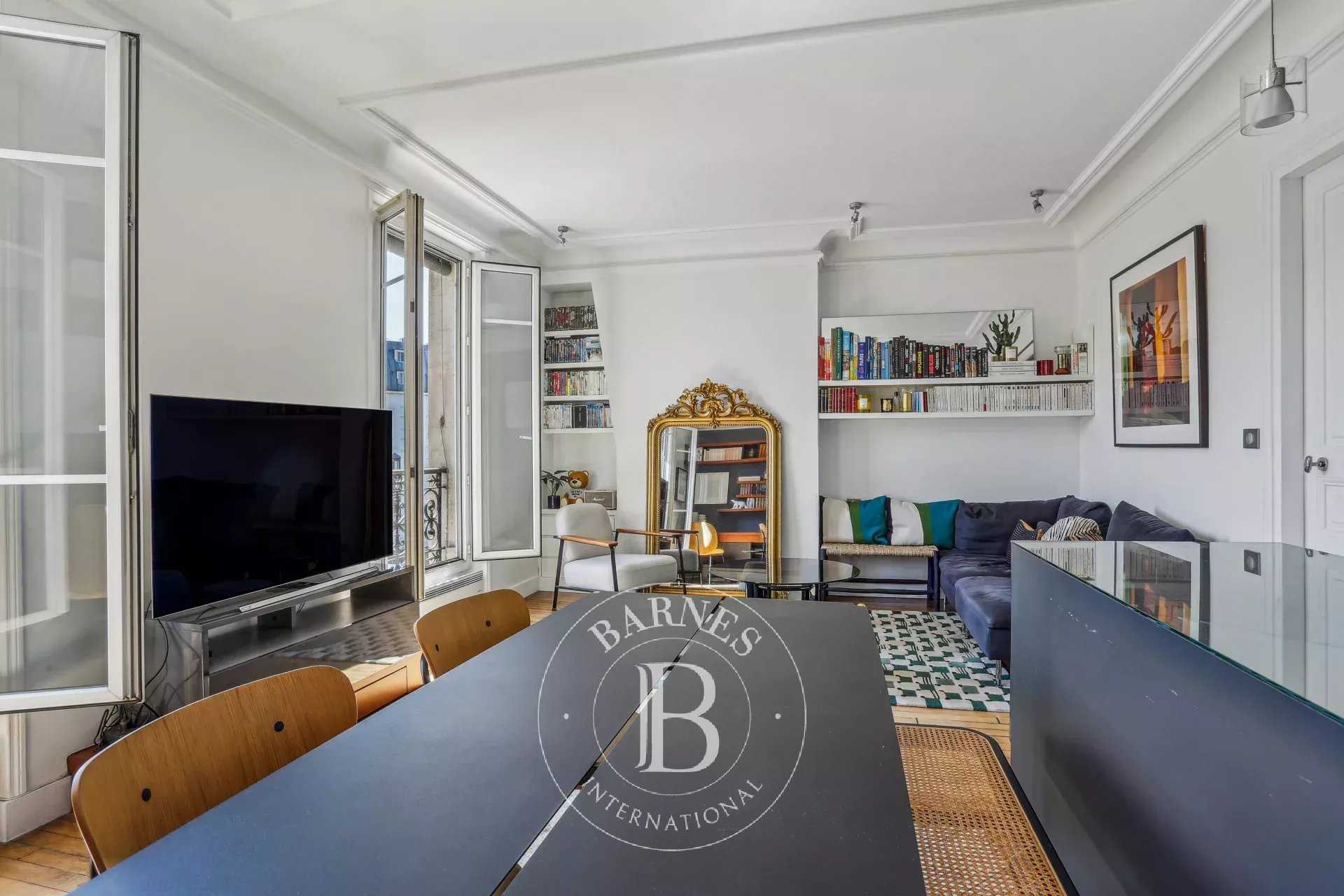 Paris  - Appartement 2 Pièces, 1 Chambre