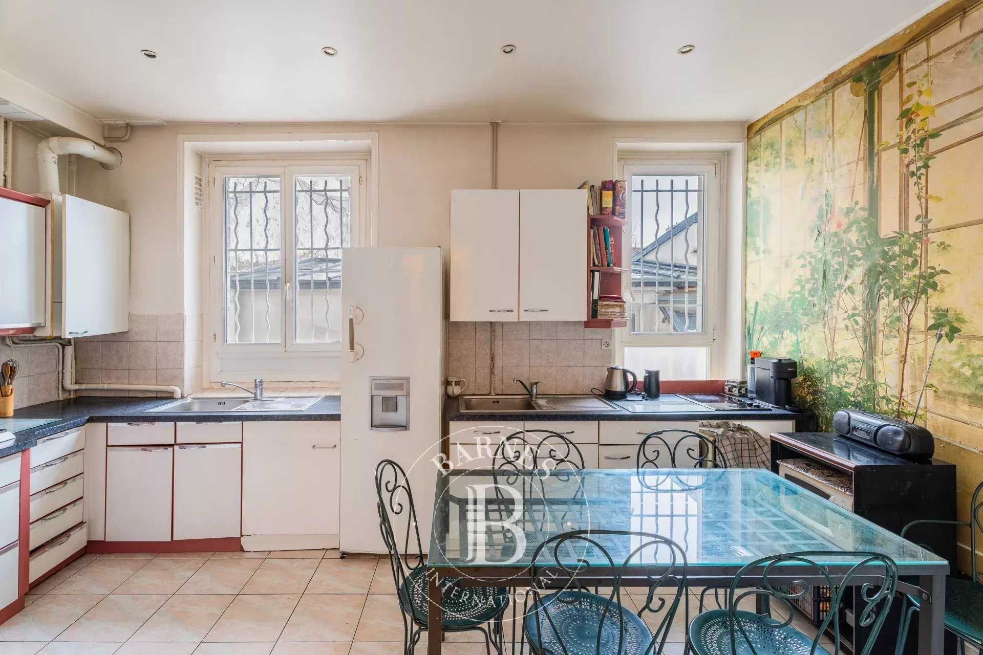 Paris  - Apartment 3 Bedrooms