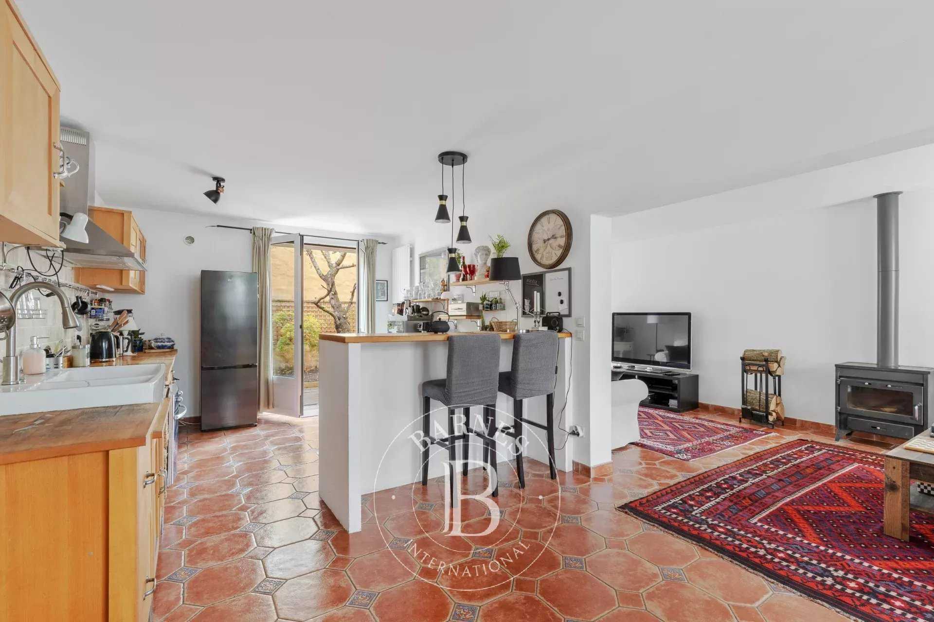 Bagnolet  - Maison 8 Pièces 4 Chambres