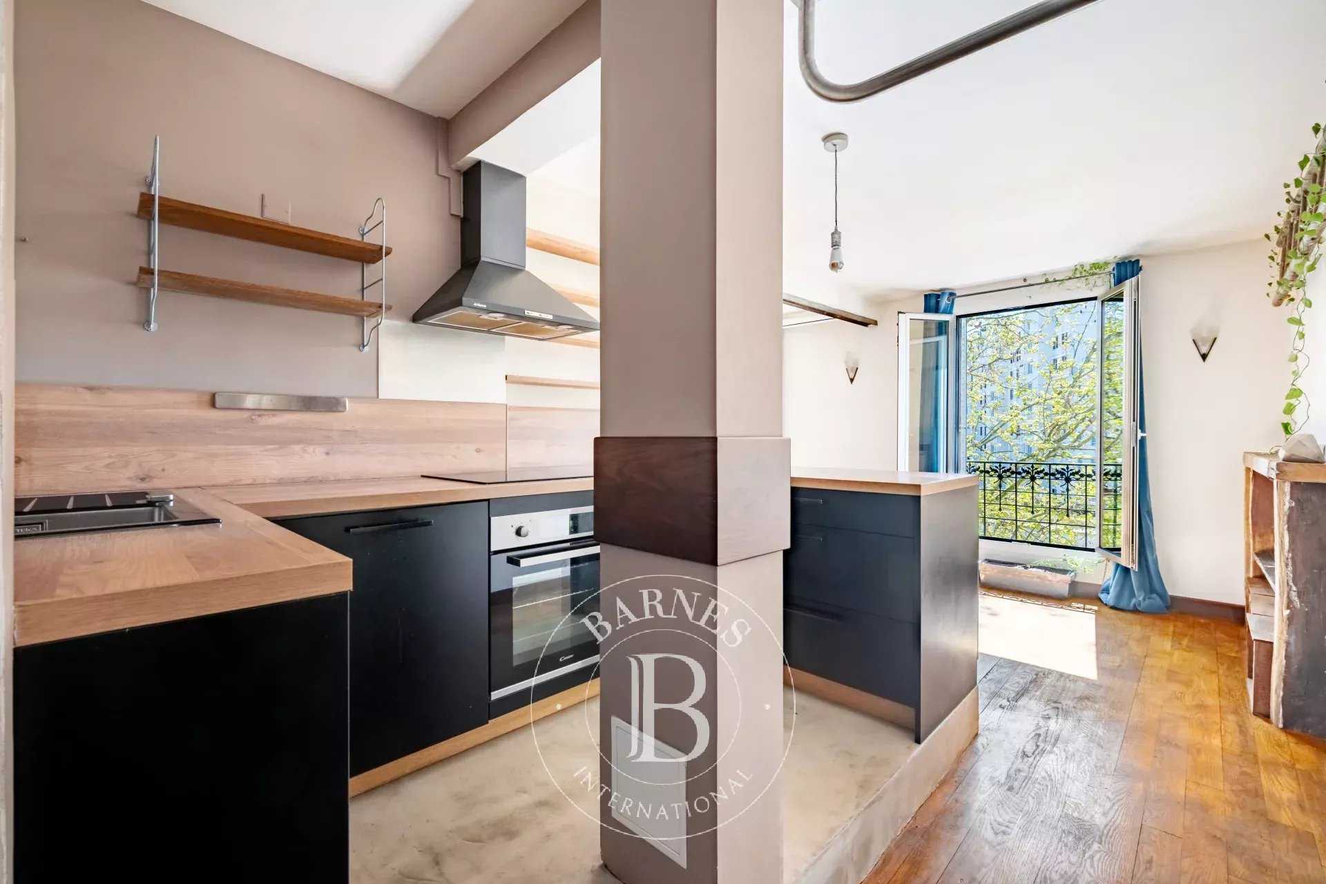 Paris  - Appartement 2 Pièces, 1 Chambre