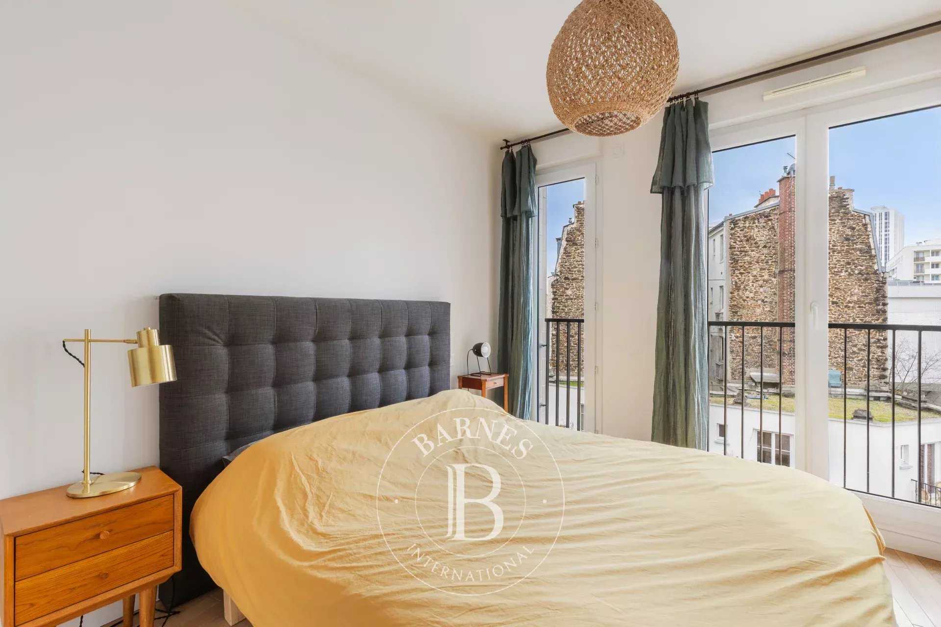 Paris  - Appartement 3 Pi&egrave;ces 2 Chambres