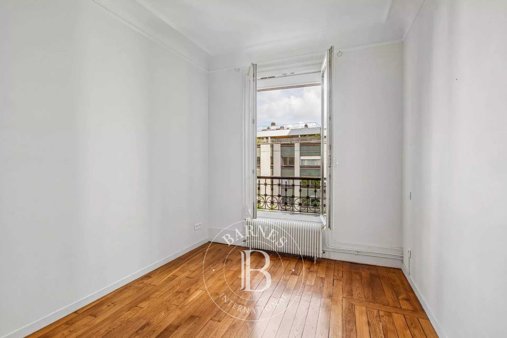 Paris  - Piso 2 Cuartos, 1 Habitacion