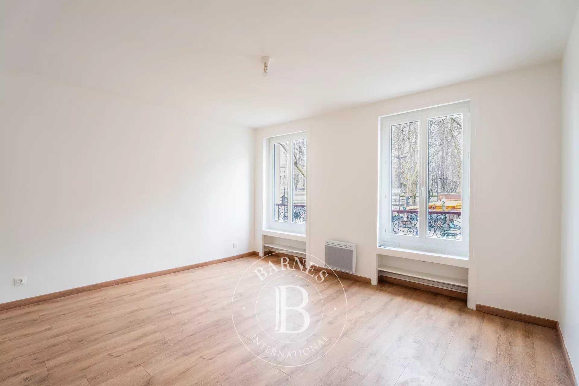 Paris  - Appartement 4 Pièces 2 Chambres