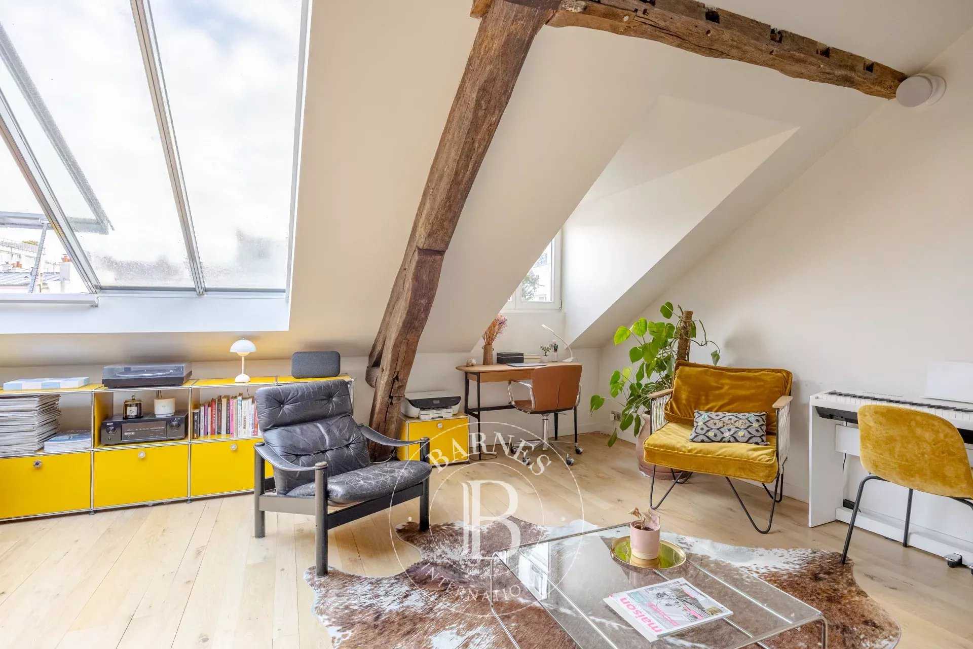 Paris  - Appartement 3 Pièces 2 Chambres